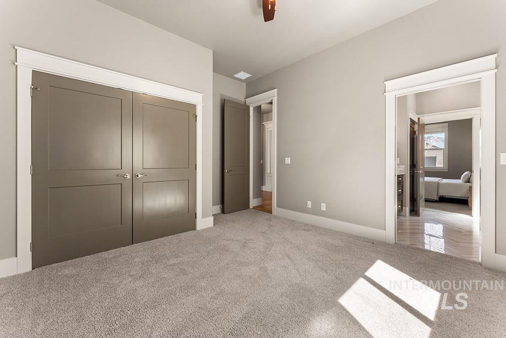 2871 S Fox Run Avenue, Eagle, Idaho 83616, 3 Bedrooms, 2.5 Bathrooms, Residential For Sale, Price $925,000, 98982468