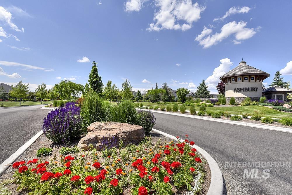 2871 S Fox Run Avenue, Eagle, Idaho 83616, 3 Bedrooms, 2.5 Bathrooms, Residential For Sale, Price $925,000, 98982468