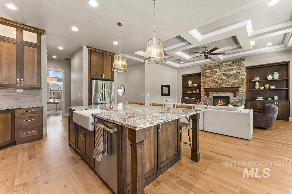 2871 S Fox Run Avenue, Eagle, Idaho 83616, 3 Bedrooms, 2.5 Bathrooms, Residential For Sale, Price $925,000, 98982468