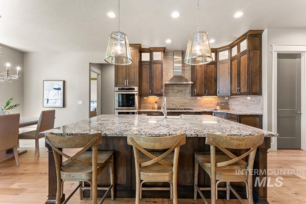 2871 S Fox Run Avenue, Eagle, Idaho 83616, 3 Bedrooms, 2.5 Bathrooms, Residential For Sale, Price $925,000, 98982468