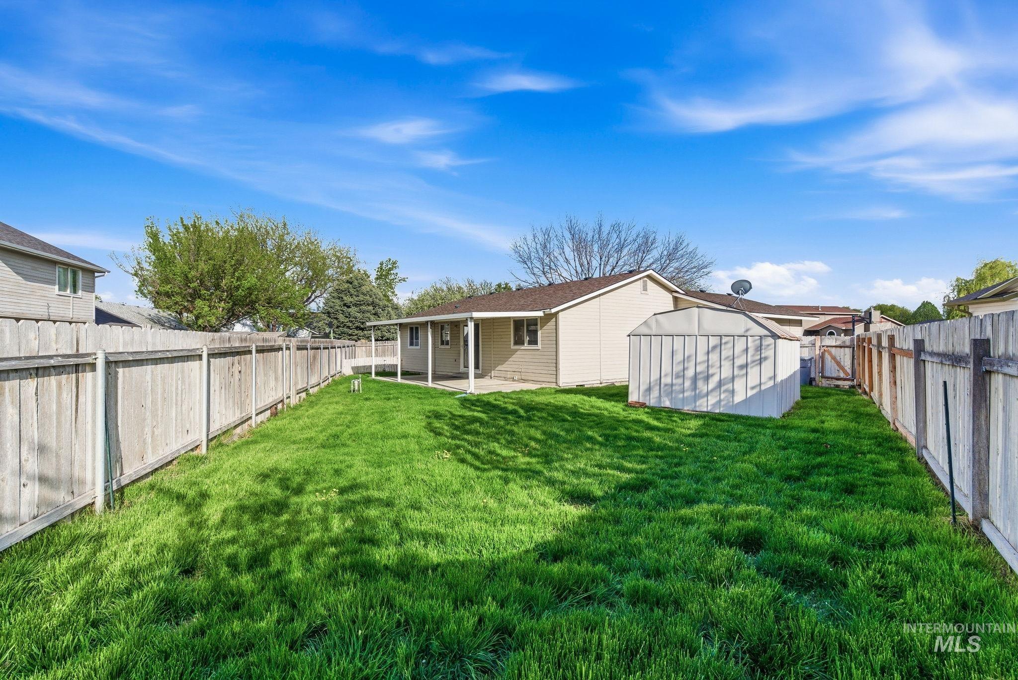 718 W Redwood Ln, Nampa, Idaho 83651, 3 Bedrooms, 2 Bathrooms, Residential For Sale, Price $350,000, 98982469