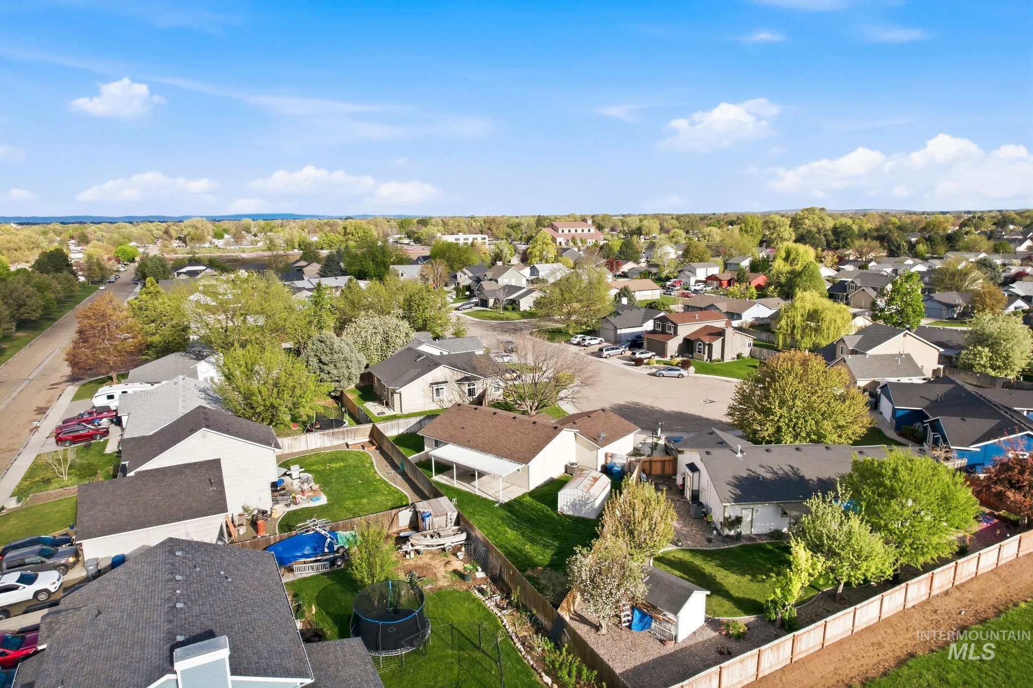 718 W Redwood Ln, Nampa, Idaho 83651, 3 Bedrooms, 2 Bathrooms, Residential For Sale, Price $350,000, 98982469