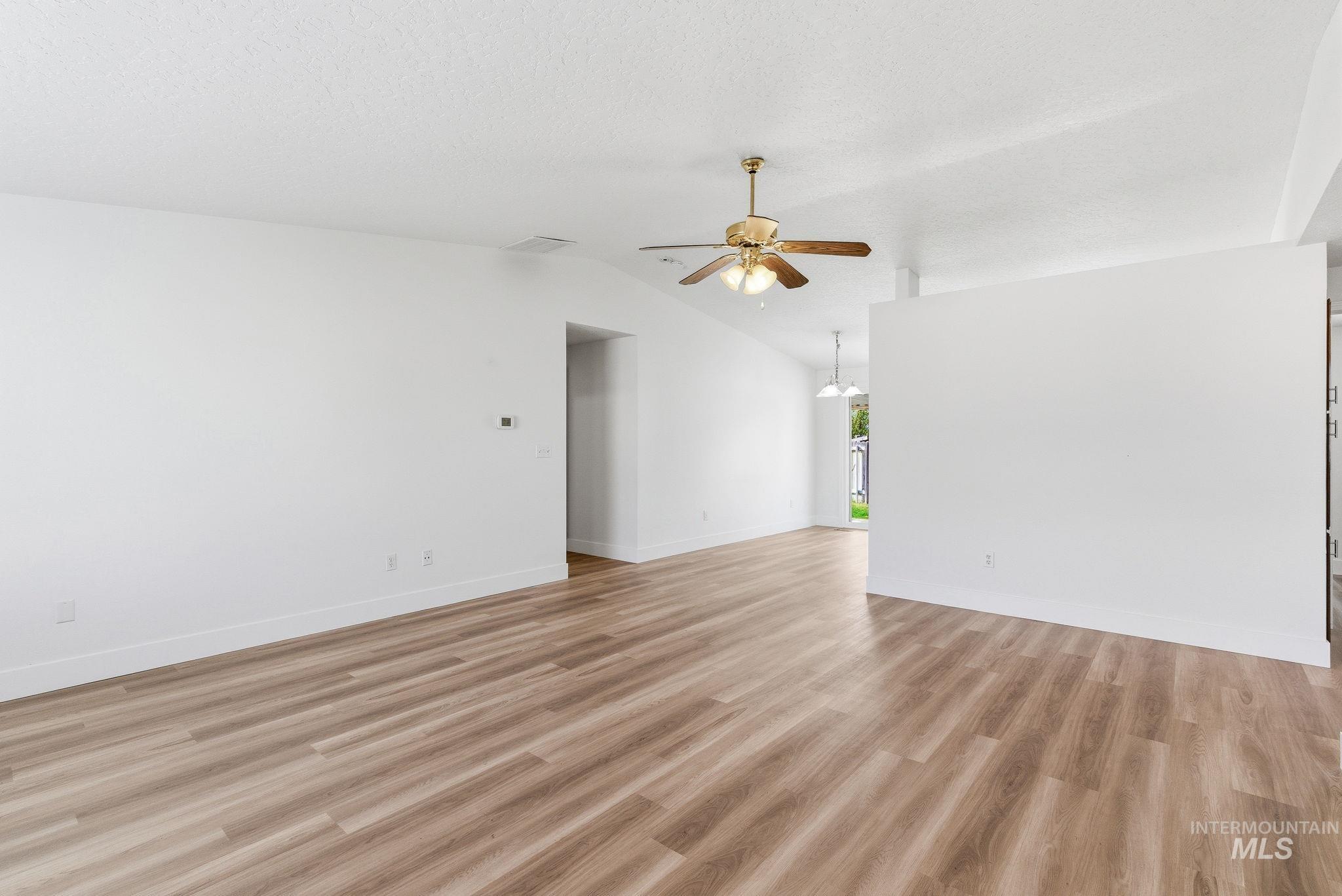 718 W Redwood Ln, Nampa, Idaho 83651, 3 Bedrooms, 2 Bathrooms, Residential For Sale, Price $350,000, 98982469