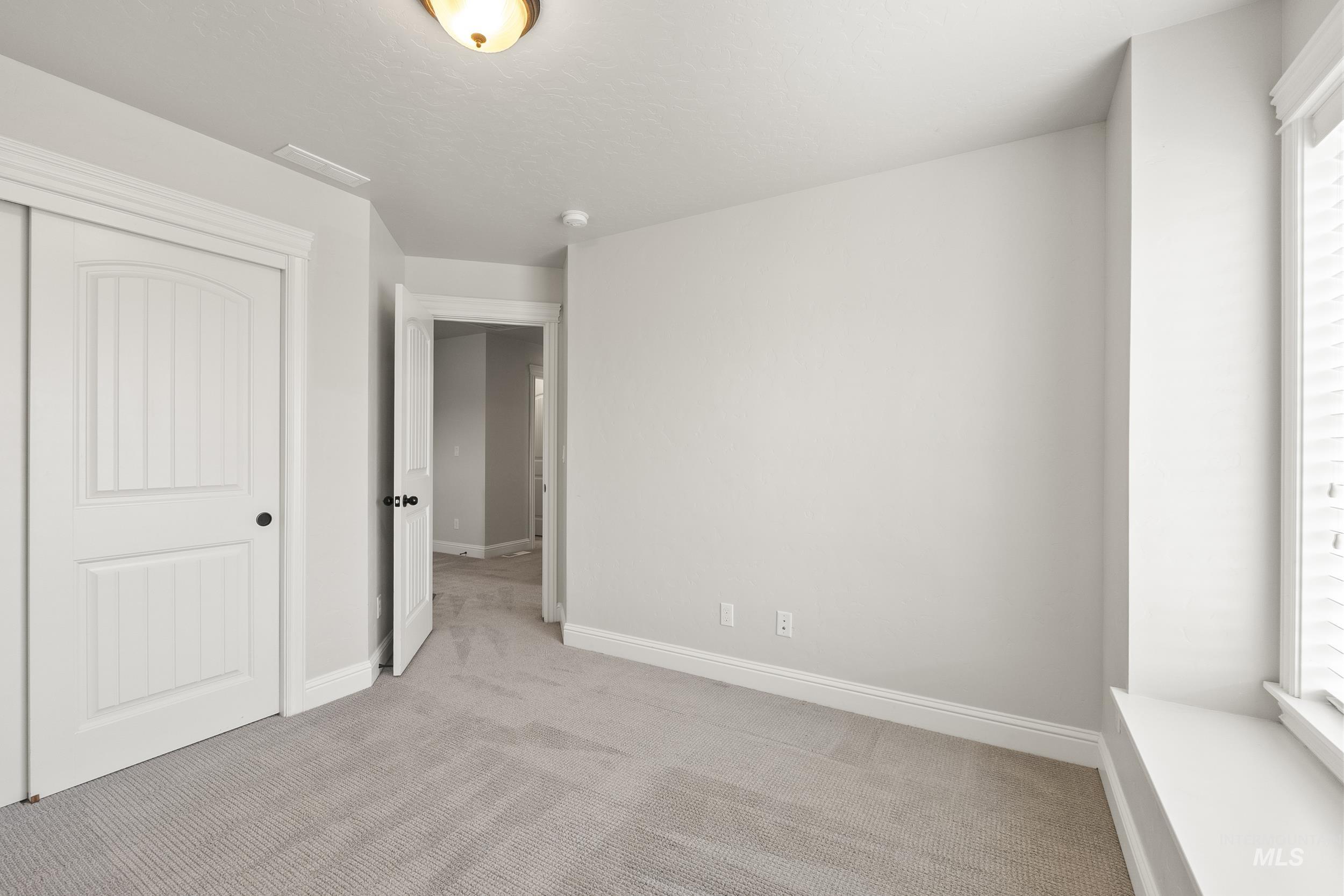 12660 S Miramonte Ave., Nampa, Idaho 83686, 5 Bedrooms, 3 Bathrooms, Residential For Sale, Price $600,000, 98982471