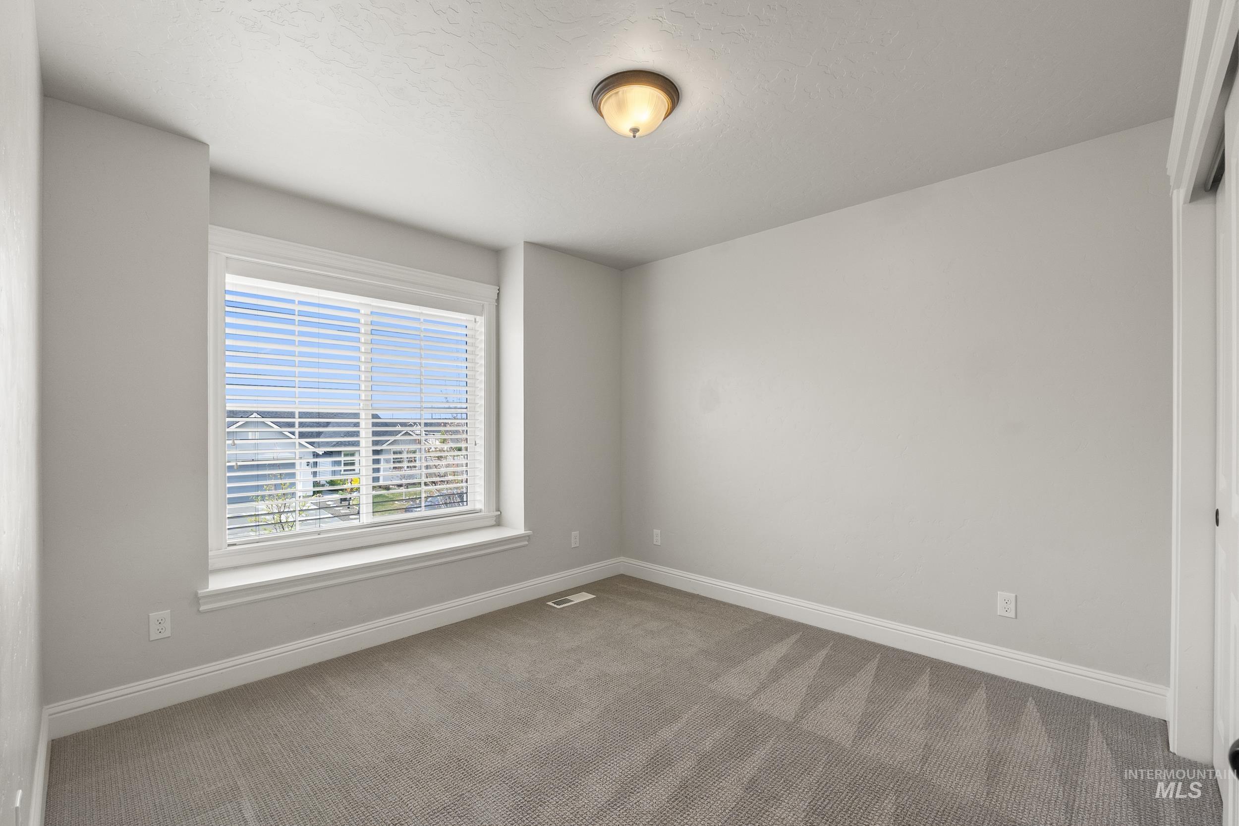 12660 S Miramonte Ave., Nampa, Idaho 83686, 5 Bedrooms, 3 Bathrooms, Residential For Sale, Price $600,000, 98982471