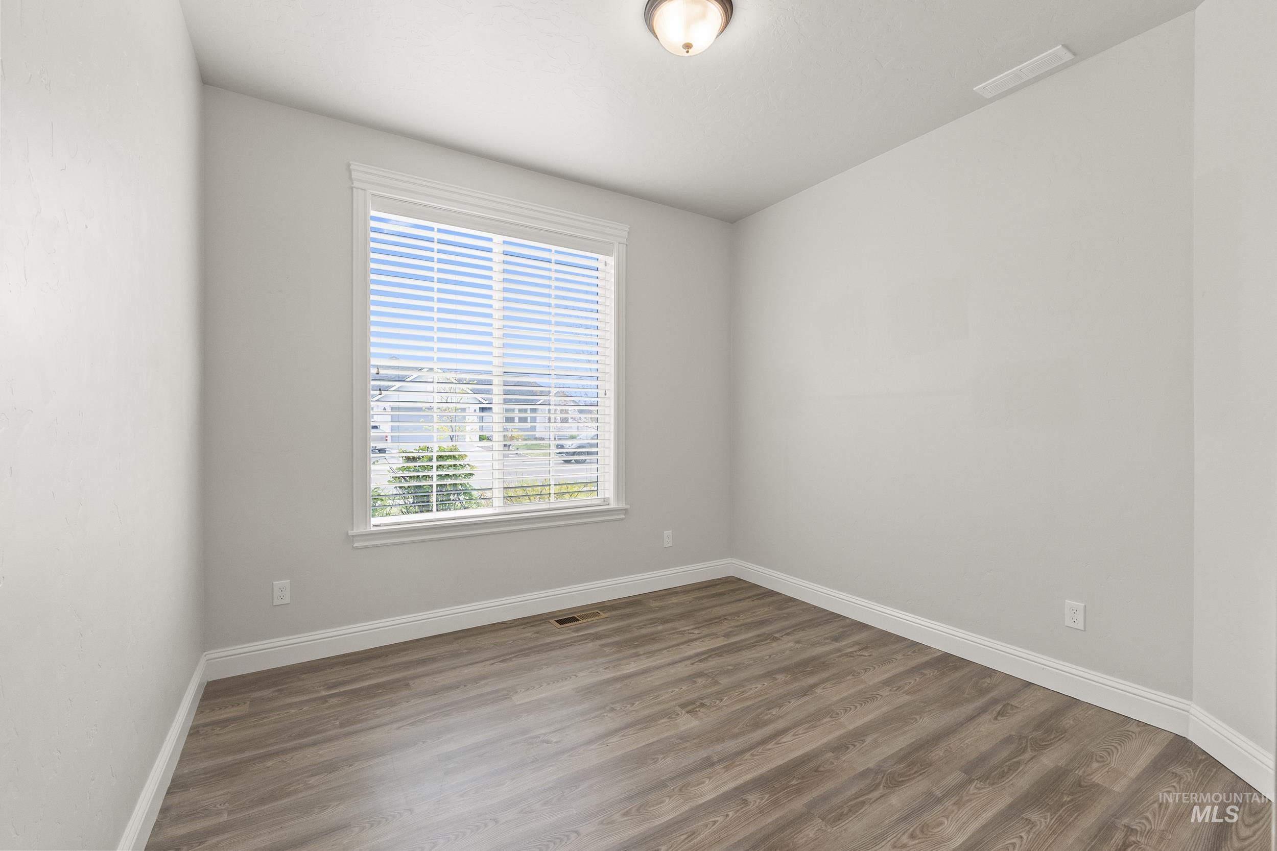 12660 S Miramonte Ave., Nampa, Idaho 83686, 5 Bedrooms, 3 Bathrooms, Residential For Sale, Price $600,000, 98982471