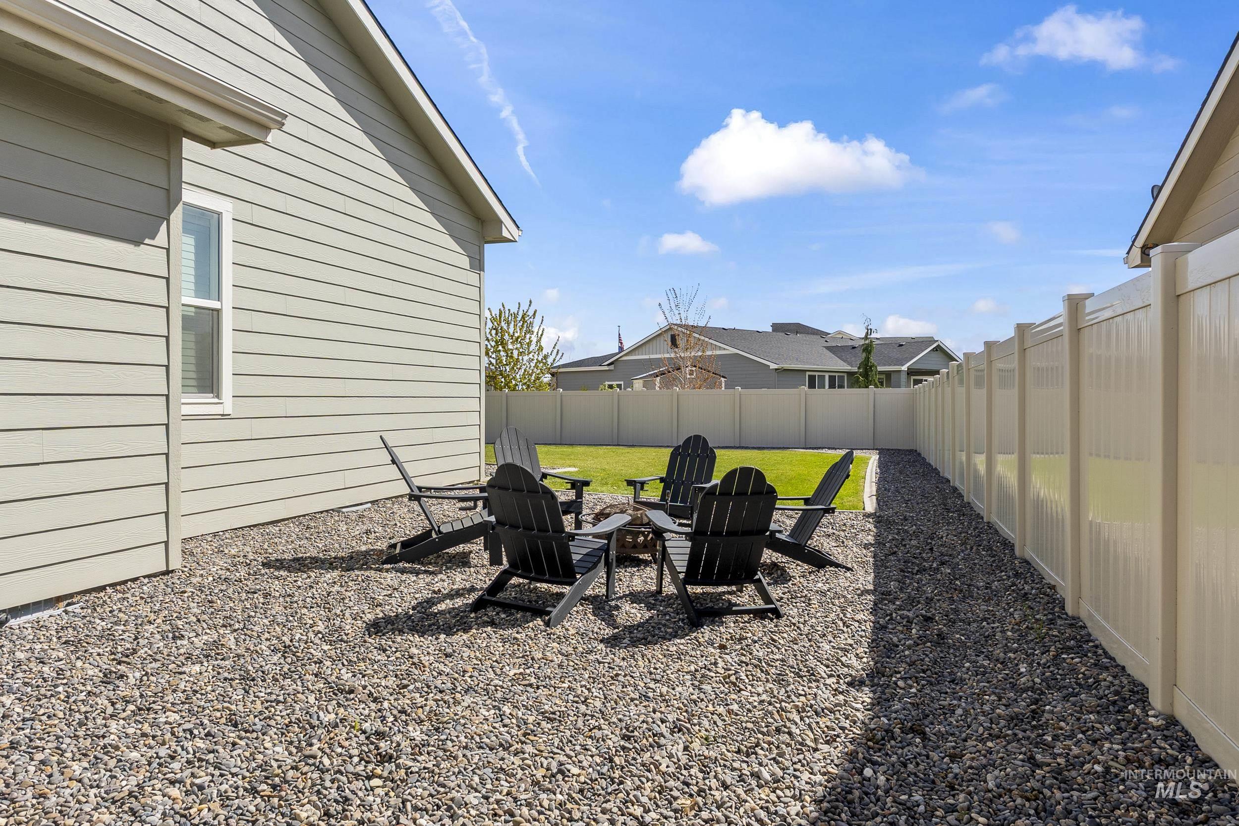 12660 S Miramonte Ave., Nampa, Idaho 83686, 5 Bedrooms, 3 Bathrooms, Residential For Sale, Price $600,000,MLS 98982471