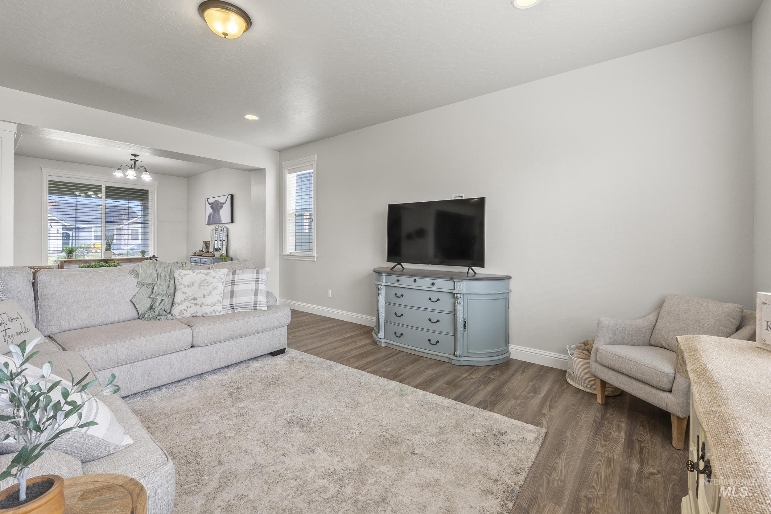 12660 S Miramonte Ave., Nampa, Idaho 83686, 5 Bedrooms, 3 Bathrooms, Residential For Sale, Price $600,000, 98982471