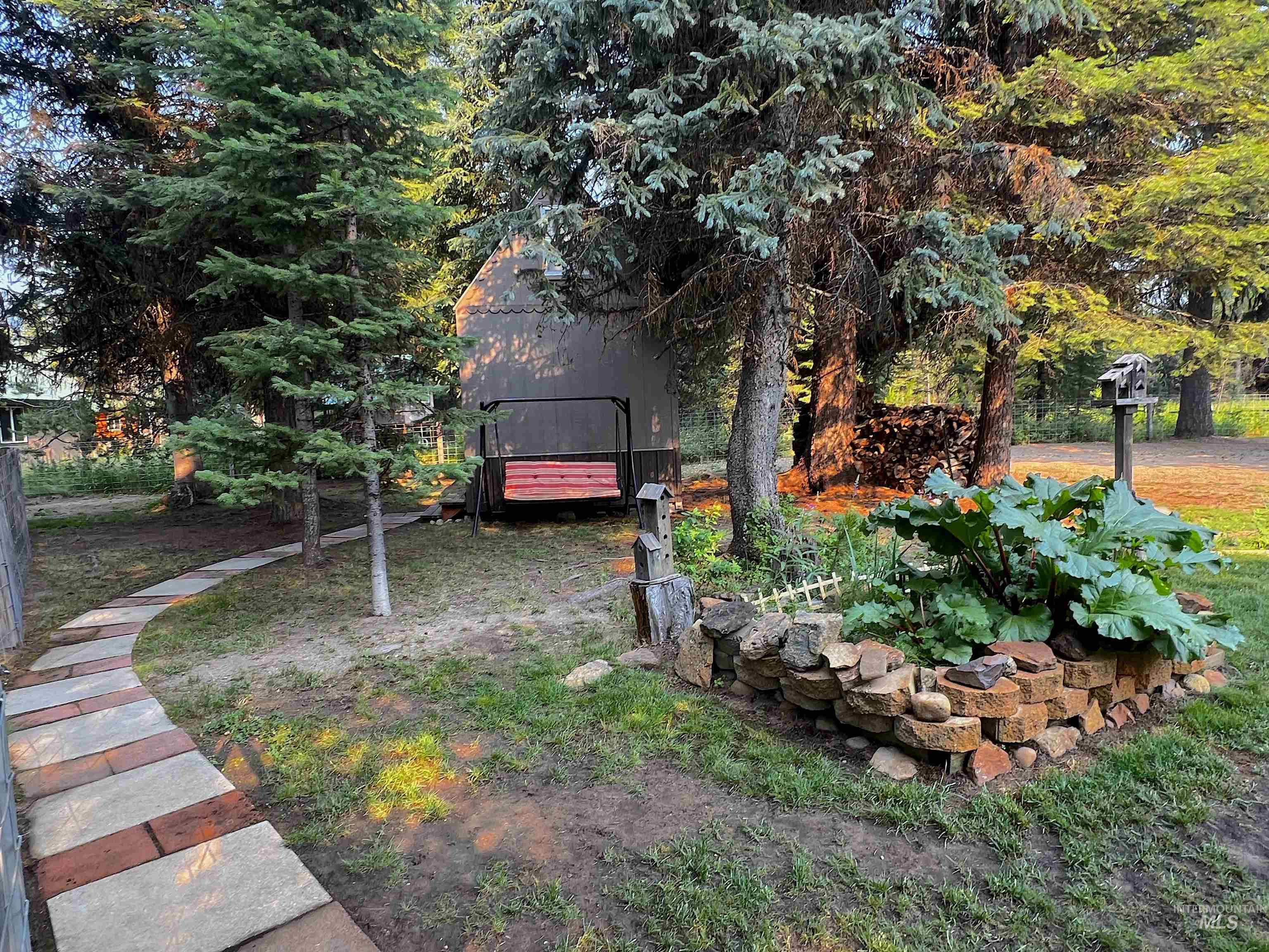 106 Forest Place, Donnelly, Idaho 83615, 3 Bedrooms, 2 Bathrooms, Residential For Sale, Price $599,000,MLS 98982472