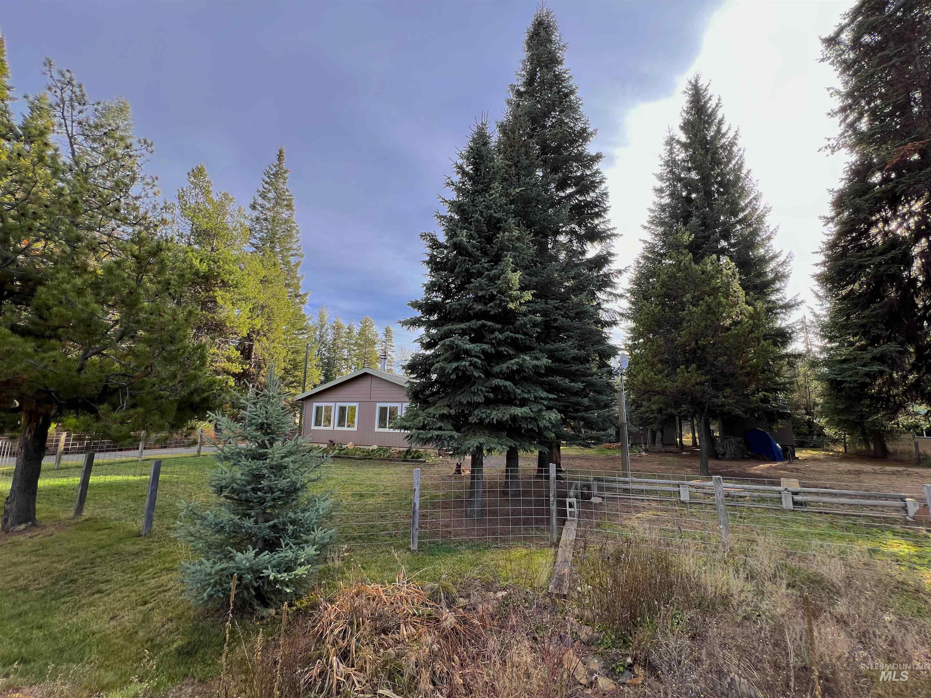 106 Forest Place, Donnelly, Idaho 83615, 3 Bedrooms, 2 Bathrooms, Residential For Sale, Price $599,000,MLS 98982472