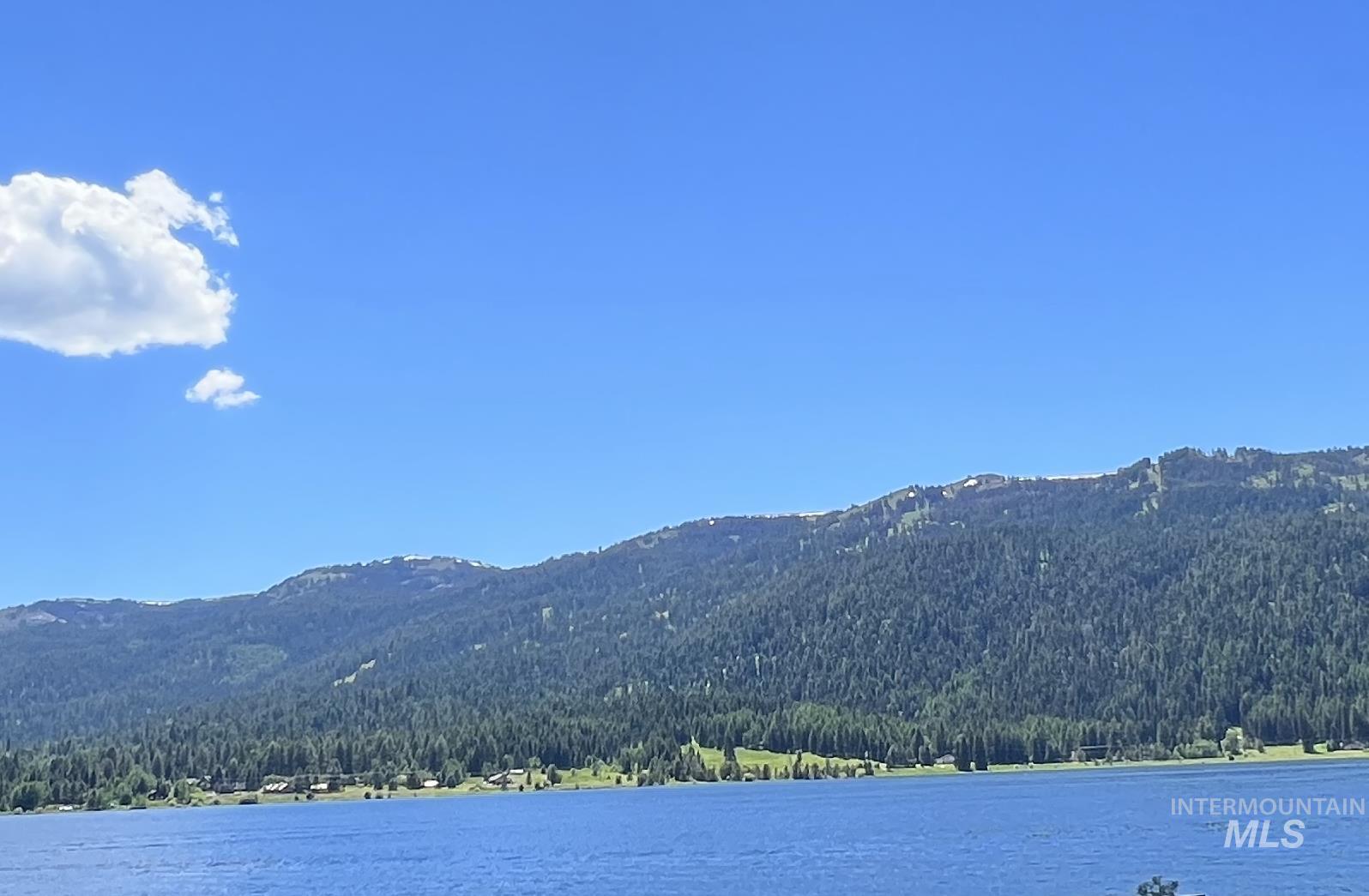 106 Forest Place, Donnelly, Idaho 83615, 3 Bedrooms, 2 Bathrooms, Residential For Sale, Price $599,000,MLS 98982472