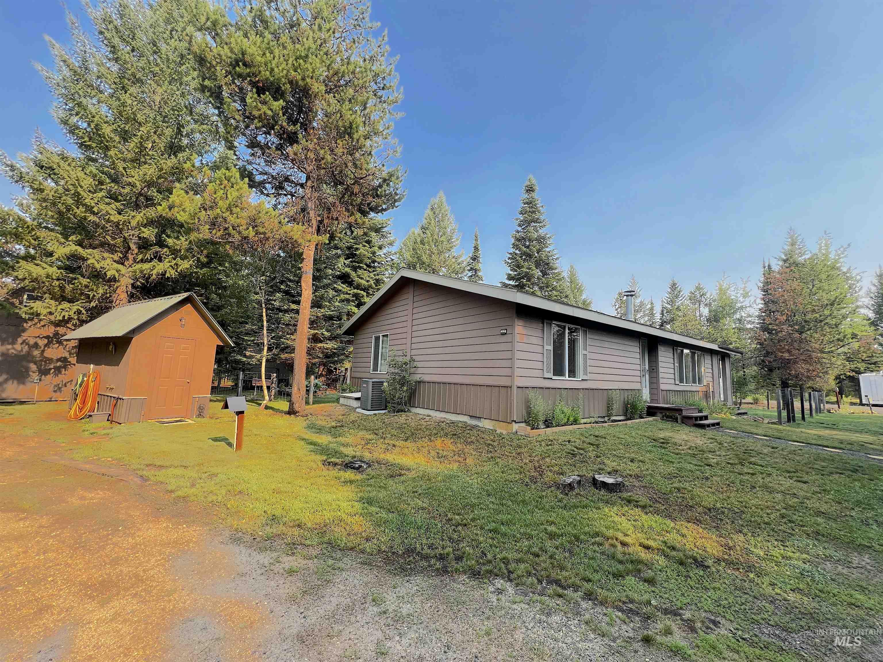 106 Forest Place, Donnelly, Idaho 83615, 3 Bedrooms, 2 Bathrooms, Residential For Sale, Price $599,000,MLS 98982472