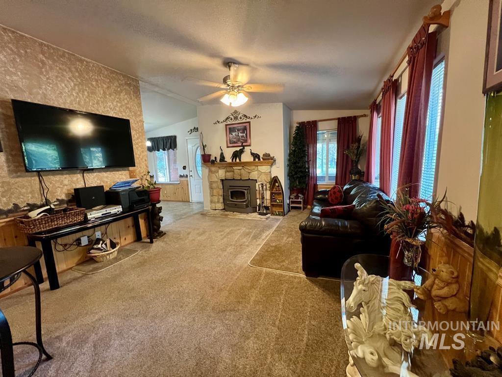 106 Forest Place, Donnelly, Idaho 83615, 3 Bedrooms, 2 Bathrooms, Residential For Sale, Price $599,000,MLS 98982472