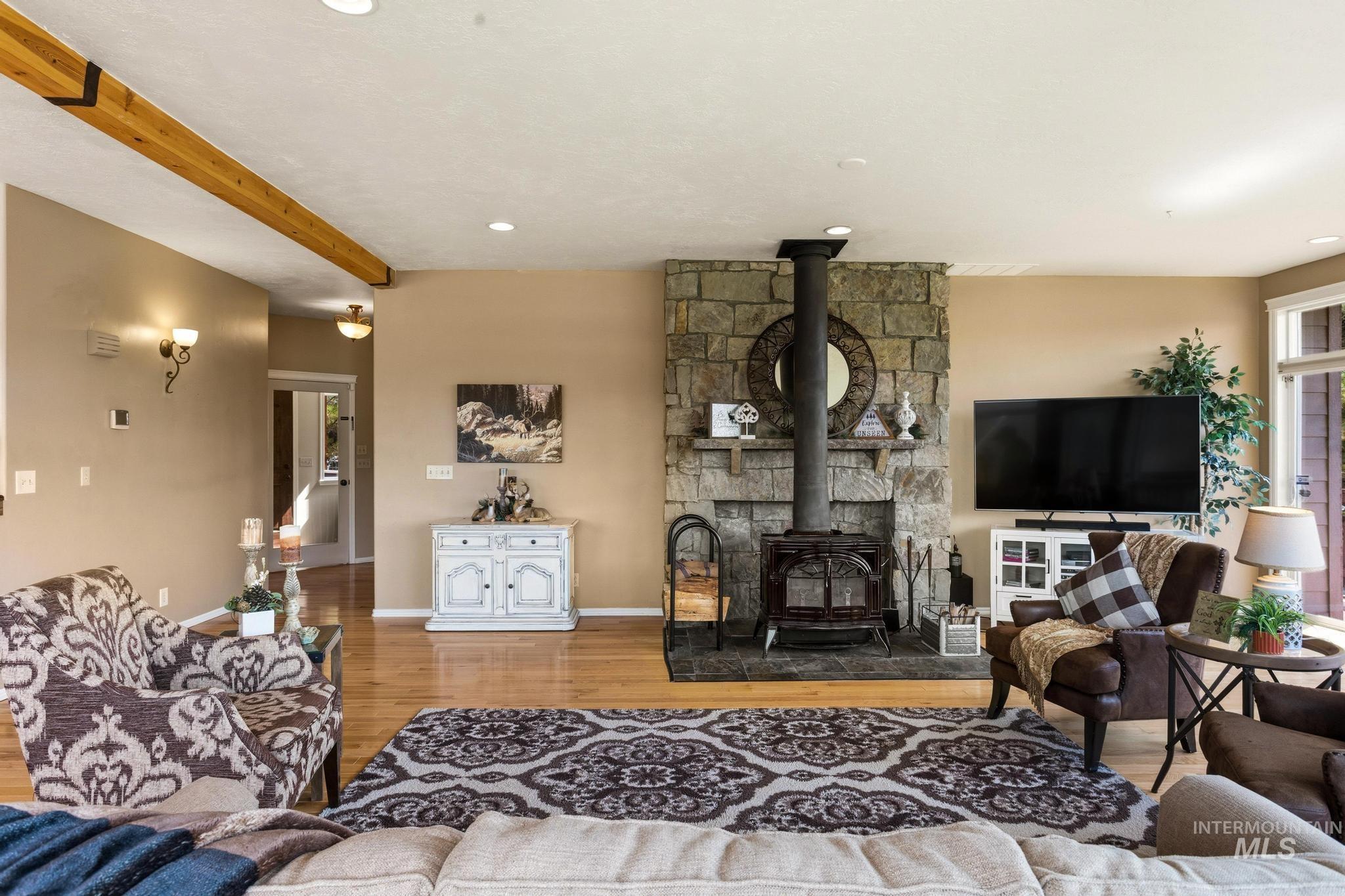 65 Peregrine Dr, Boise, Idaho 83716, 5 Bedrooms, 4 Bathrooms, Residential For Sale, Price $979,990, 98982474