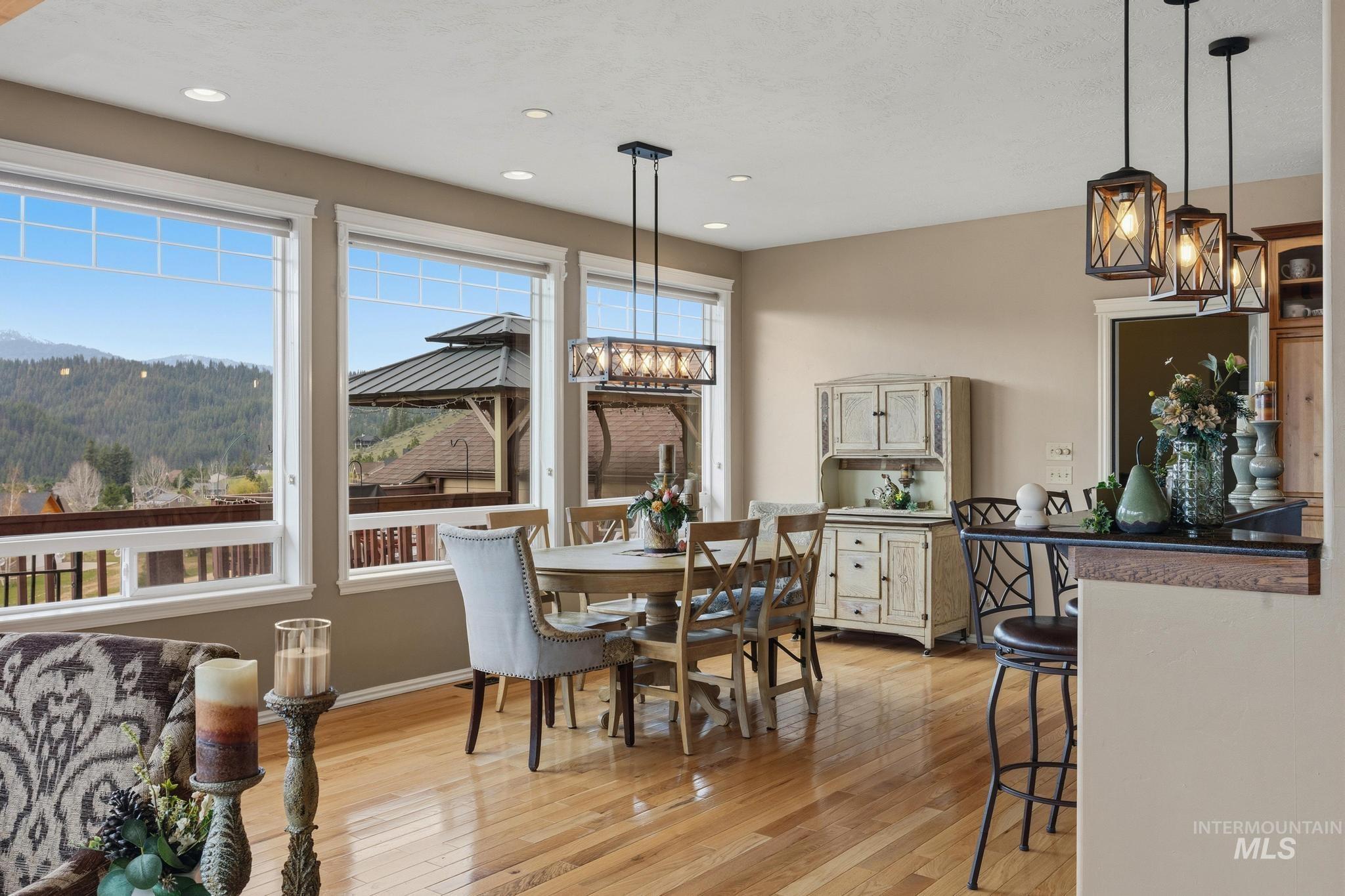 65 Peregrine Dr, Boise, Idaho 83716, 5 Bedrooms, 4 Bathrooms, Residential For Sale, Price $979,990, 98982474