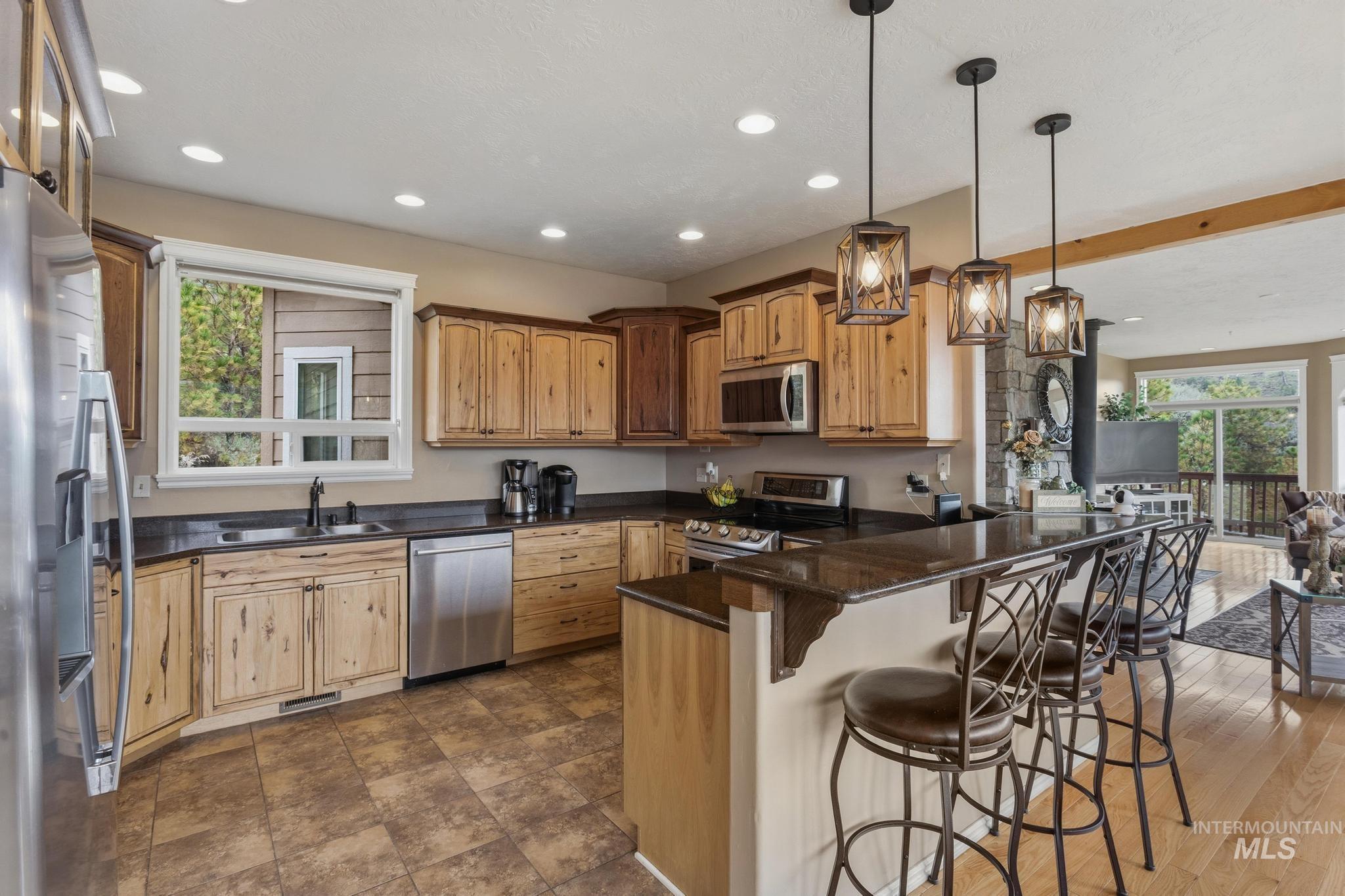 65 Peregrine Dr, Boise, Idaho 83716, 5 Bedrooms, 4 Bathrooms, Residential For Sale, Price $979,990, 98982474