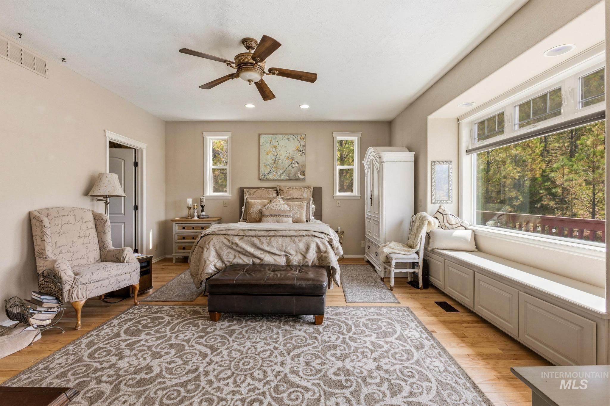 65 Peregrine Dr, Boise, Idaho 83716, 5 Bedrooms, 4 Bathrooms, Residential For Sale, Price $979,990, 98982474