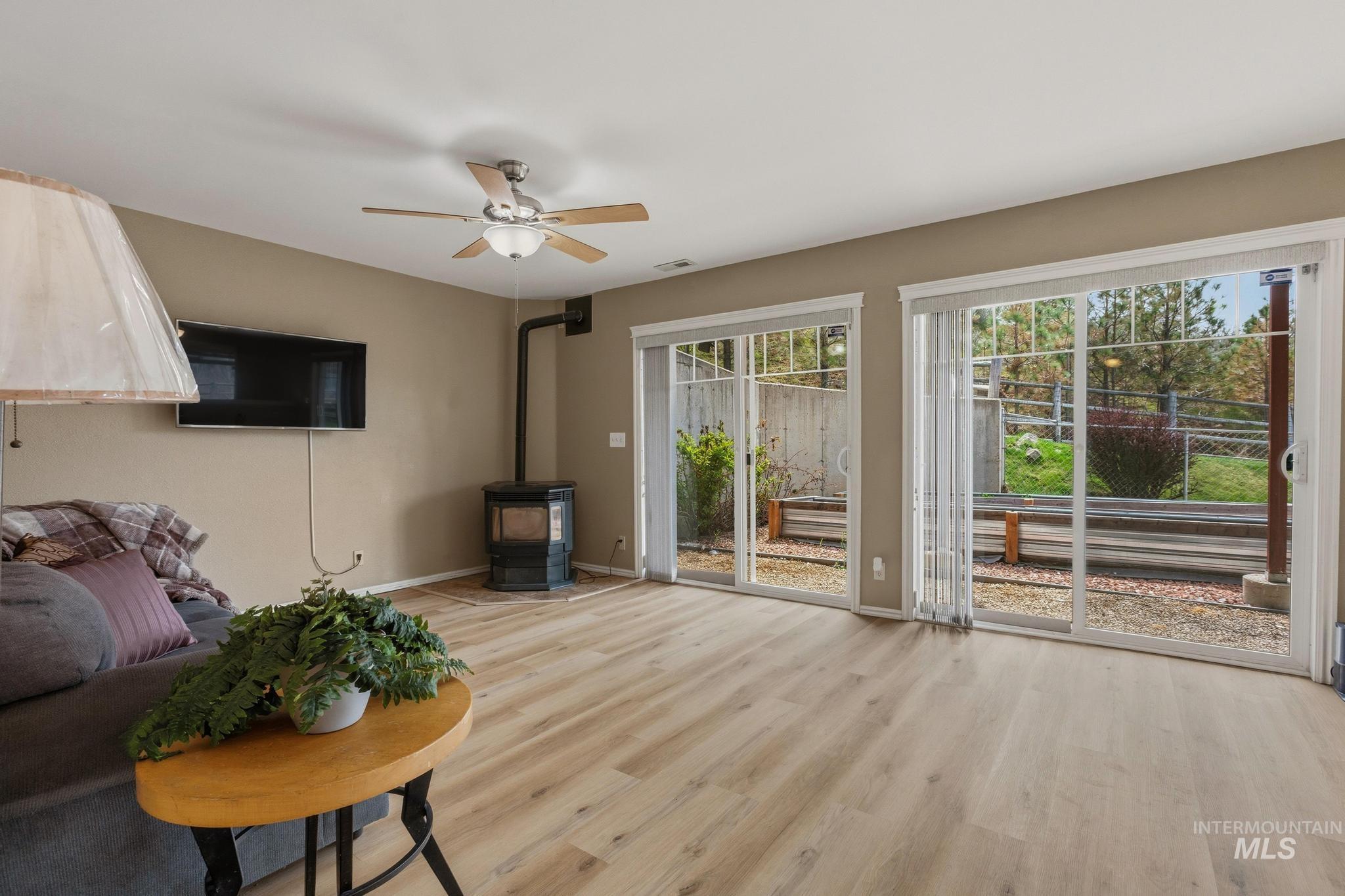 65 Peregrine Dr, Boise, Idaho 83716, 5 Bedrooms, 4 Bathrooms, Residential For Sale, Price $979,990, 98982474