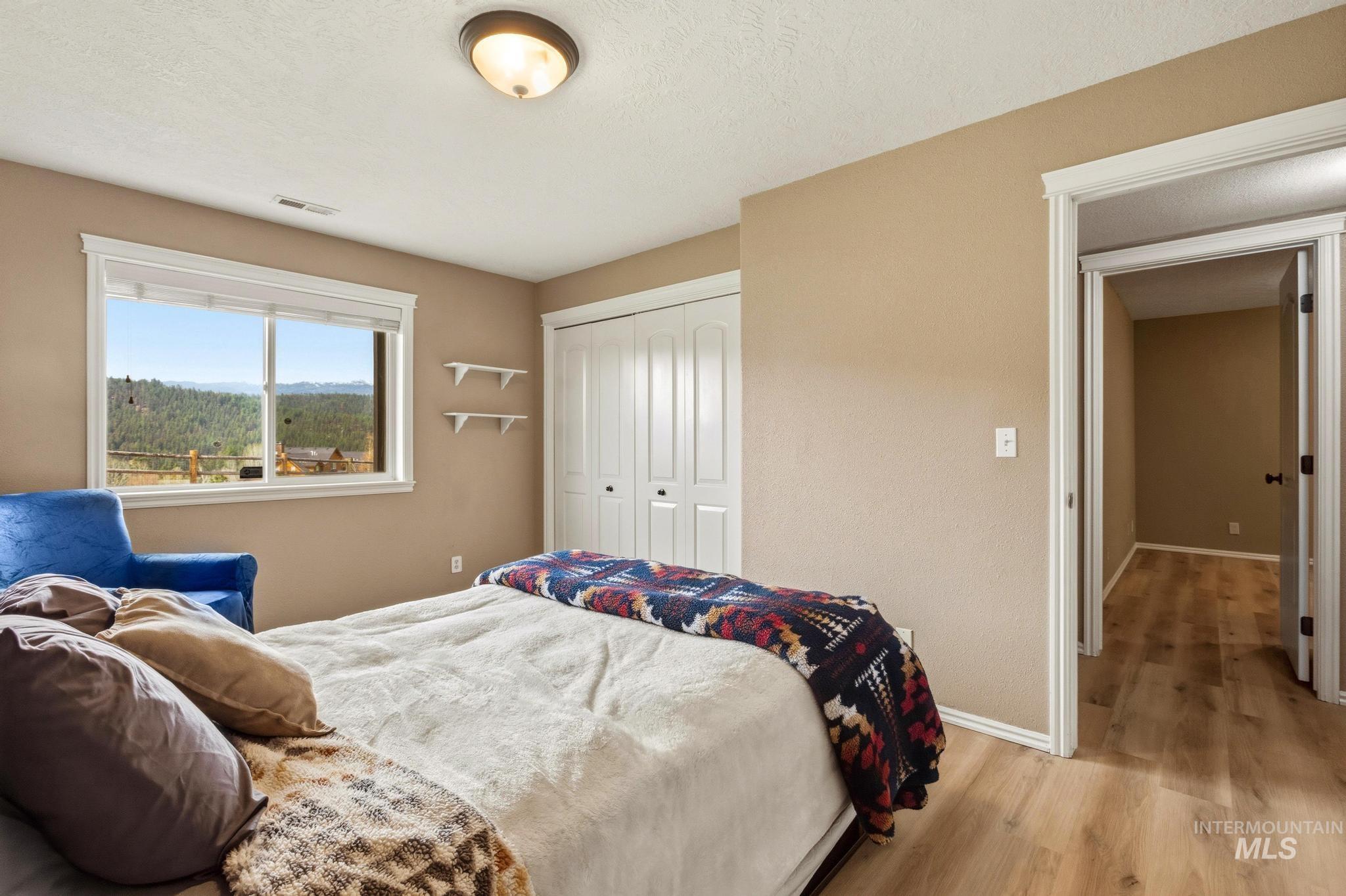 65 Peregrine Dr, Boise, Idaho 83716, 5 Bedrooms, 4 Bathrooms, Residential For Sale, Price $979,990, 98982474