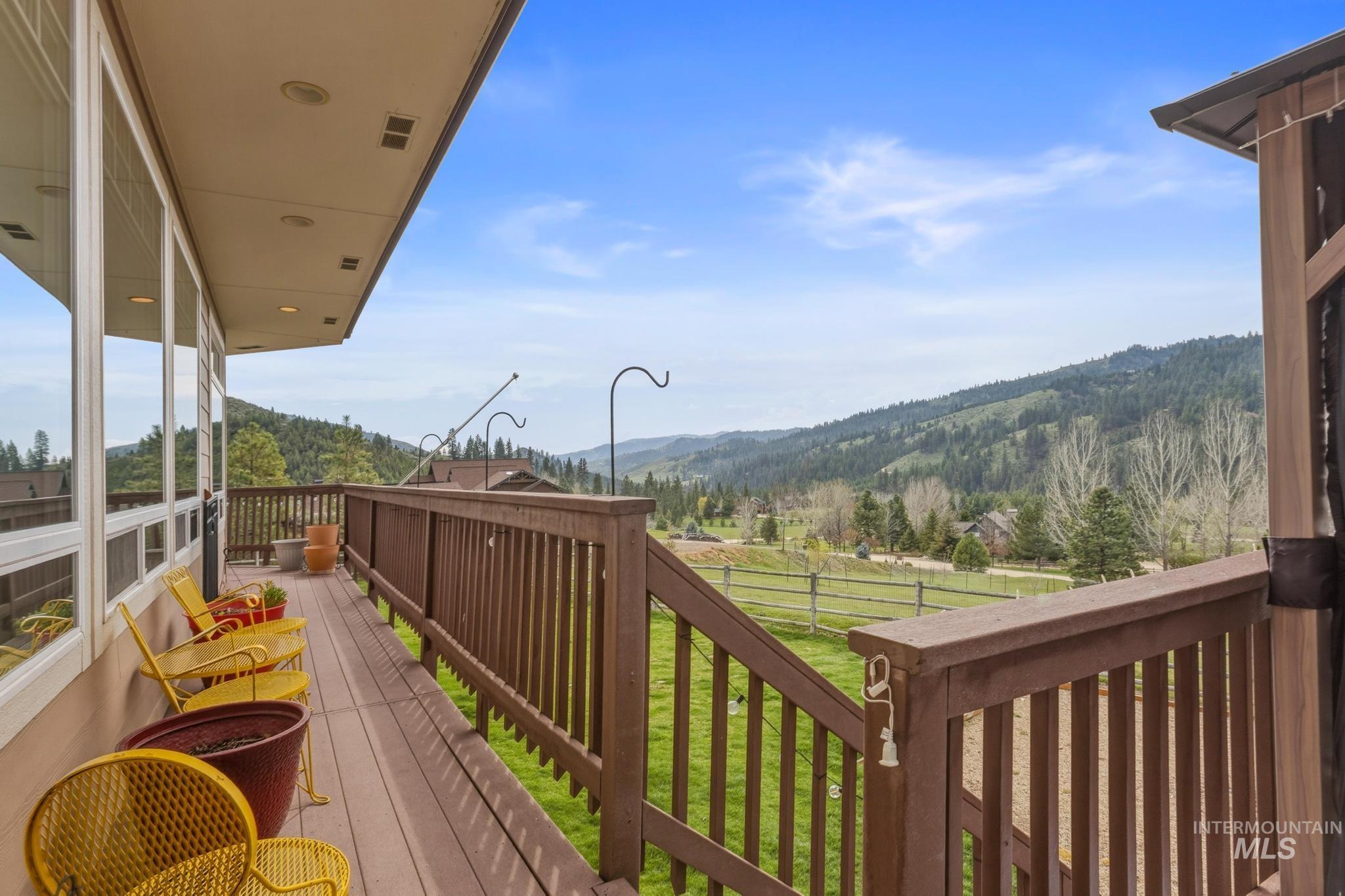 65 Peregrine Dr, Boise, Idaho 83716, 5 Bedrooms, 4 Bathrooms, Residential For Sale, Price $979,990, 98982474