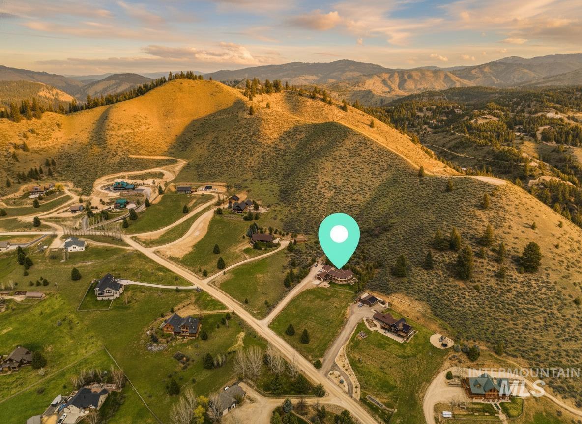 65 Peregrine Dr, Boise, Idaho 83716, 5 Bedrooms, 4 Bathrooms, Residential For Sale, Price $979,990, 98982474