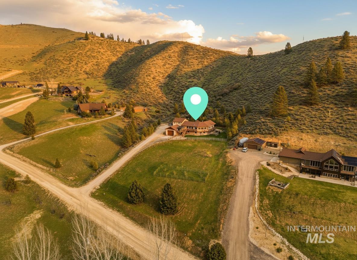 65 Peregrine Dr, Boise, Idaho 83716, 5 Bedrooms, 4 Bathrooms, Residential For Sale, Price $979,990, 98982474