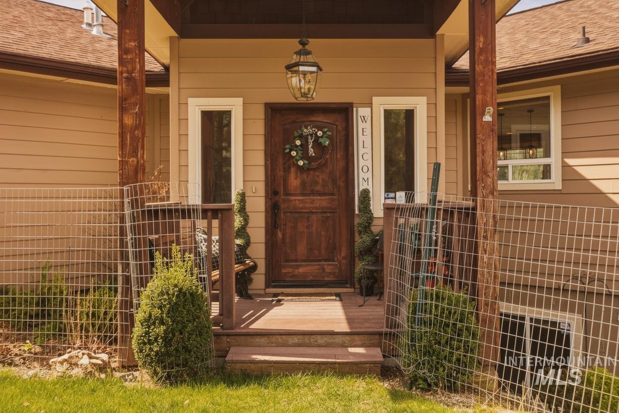 65 Peregrine Dr, Boise, Idaho 83716, 5 Bedrooms, 4 Bathrooms, Residential For Sale, Price $979,990, 98982474