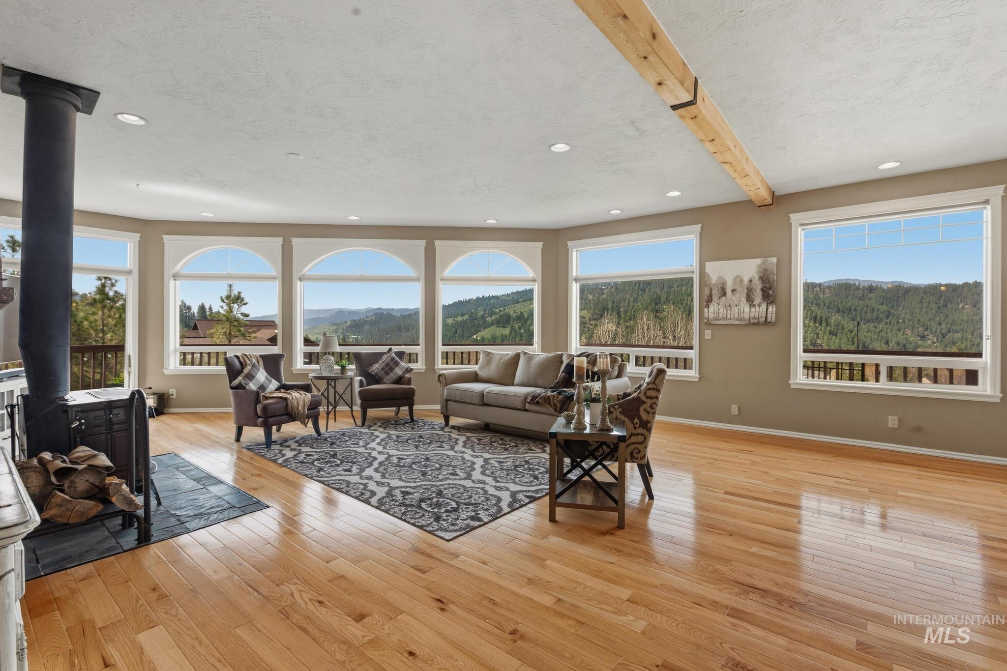 65 Peregrine Dr, Boise, Idaho 83716, 5 Bedrooms, 4 Bathrooms, Residential For Sale, Price $979,990, 98982474