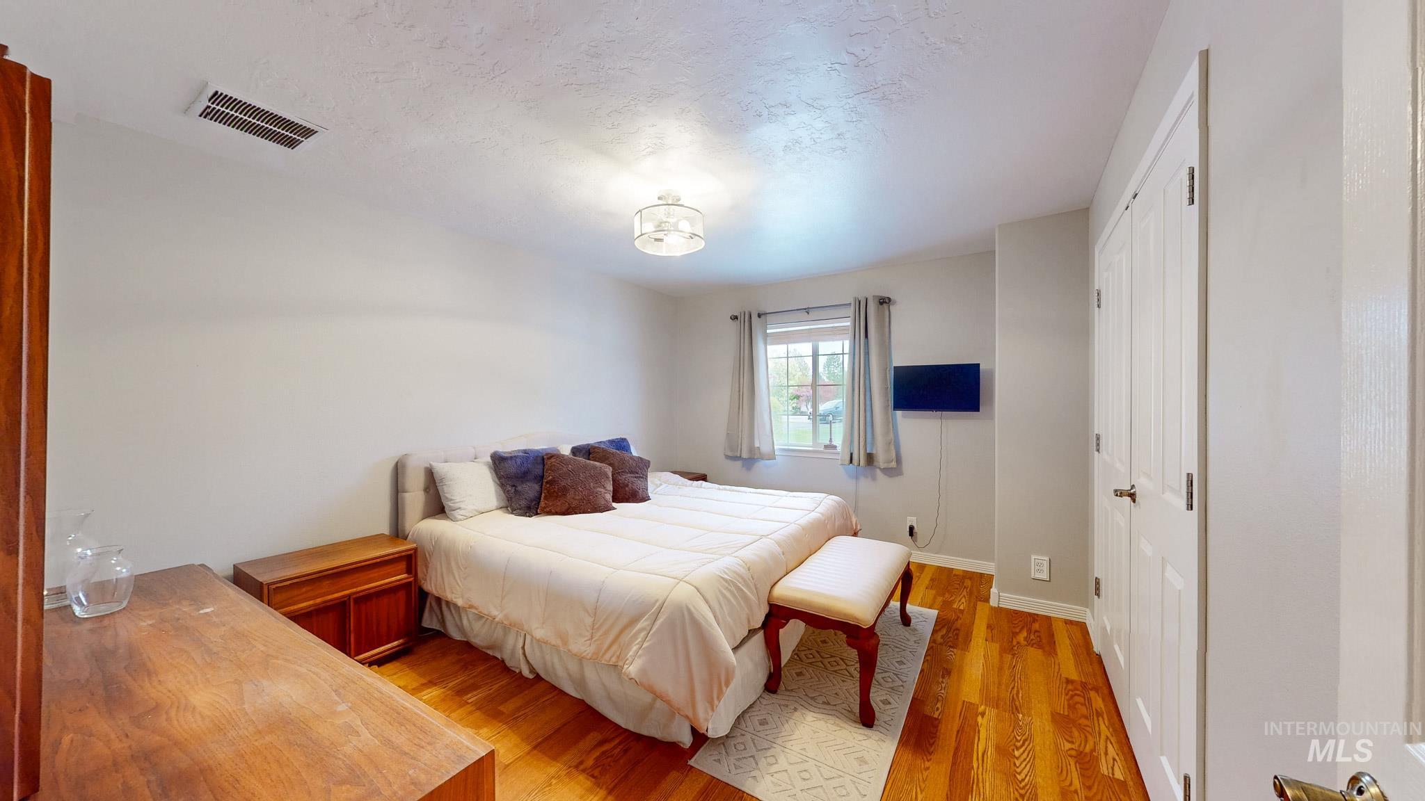 2520 E 3707 N, Twin Falls, Idaho 83301, 4 Bedrooms, 3 Bathrooms, Residential For Sale, Price $770,000, 98982478