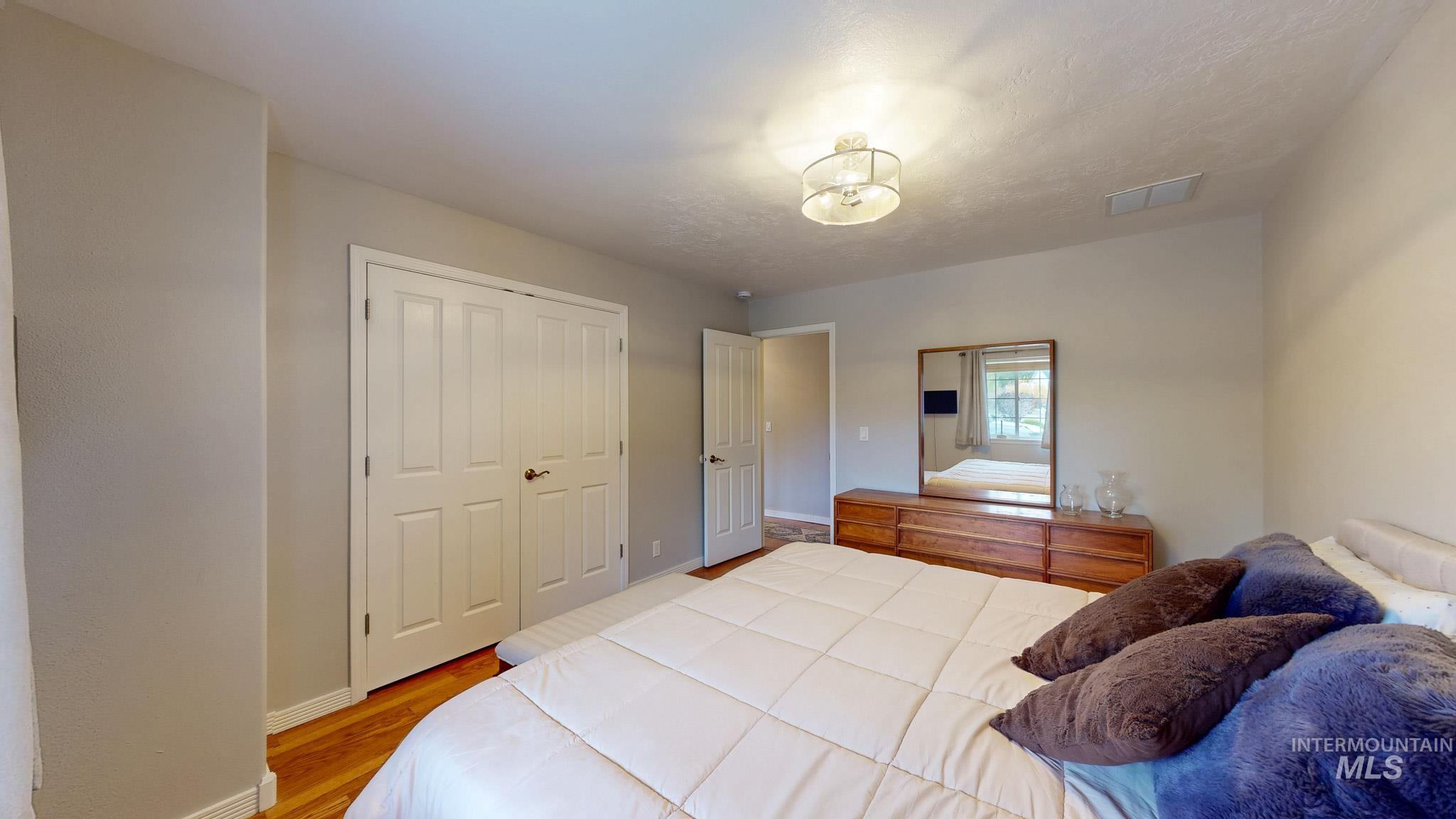 2520 E 3707 N, Twin Falls, Idaho 83301, 4 Bedrooms, 3 Bathrooms, Residential For Sale, Price $770,000, 98982478