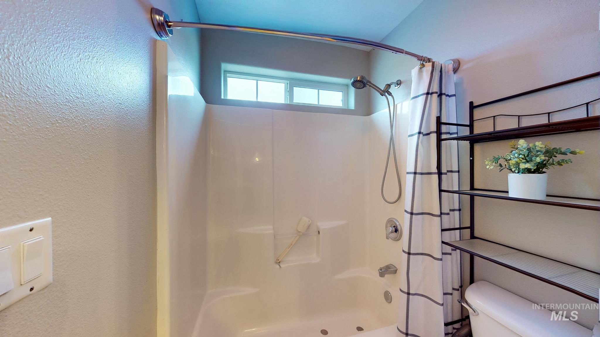 2520 E 3707 N, Twin Falls, Idaho 83301, 4 Bedrooms, 3 Bathrooms, Residential For Sale, Price $770,000, 98982478