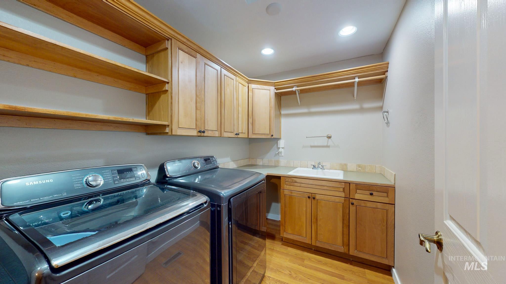 2520 E 3707 N, Twin Falls, Idaho 83301, 4 Bedrooms, 3 Bathrooms, Residential For Sale, Price $740,000,MLS 98982478