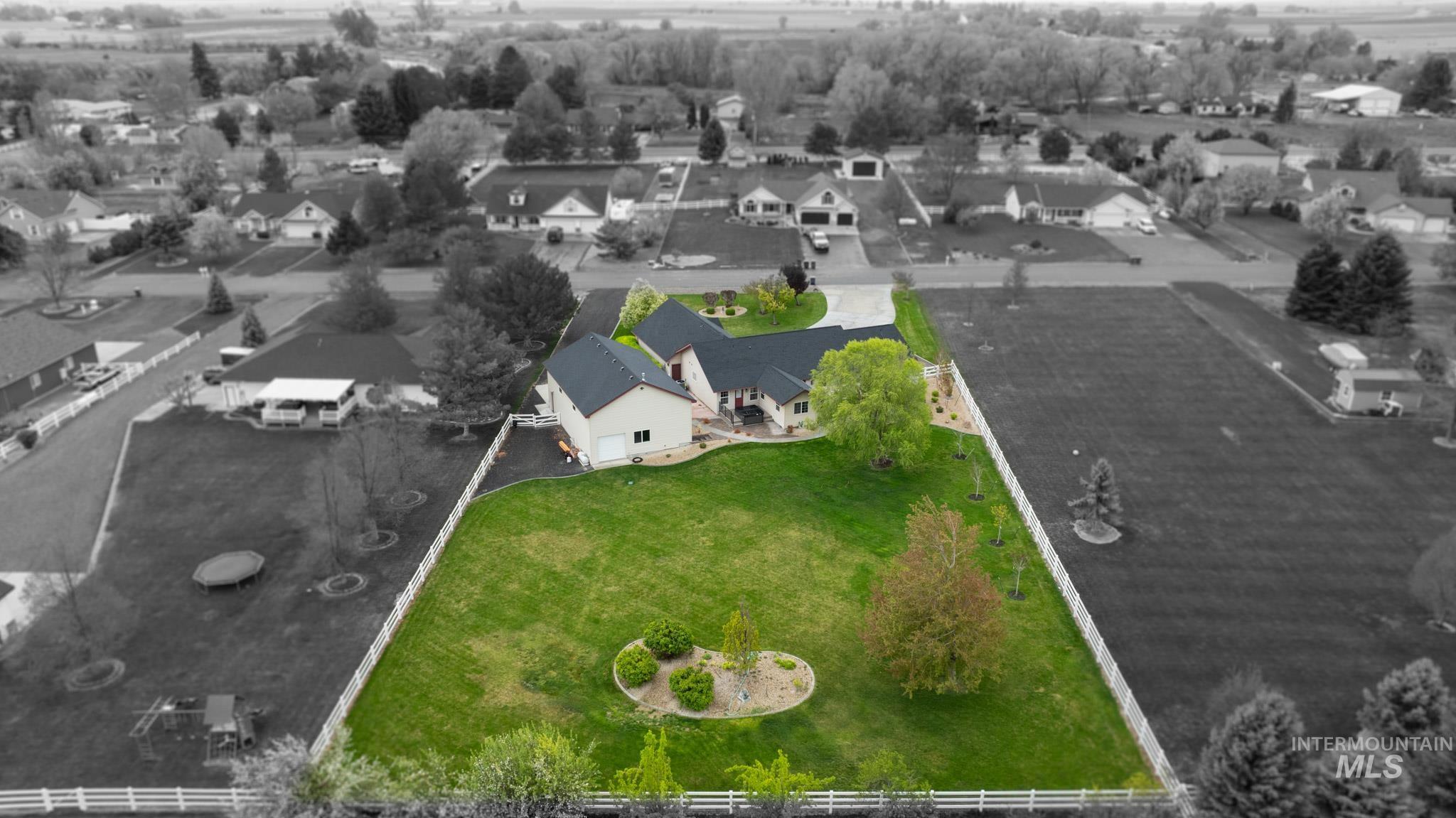 2520 E 3707 N, Twin Falls, Idaho 83301, 4 Bedrooms, 3 Bathrooms, Residential For Sale, Price $770,000, 98982478