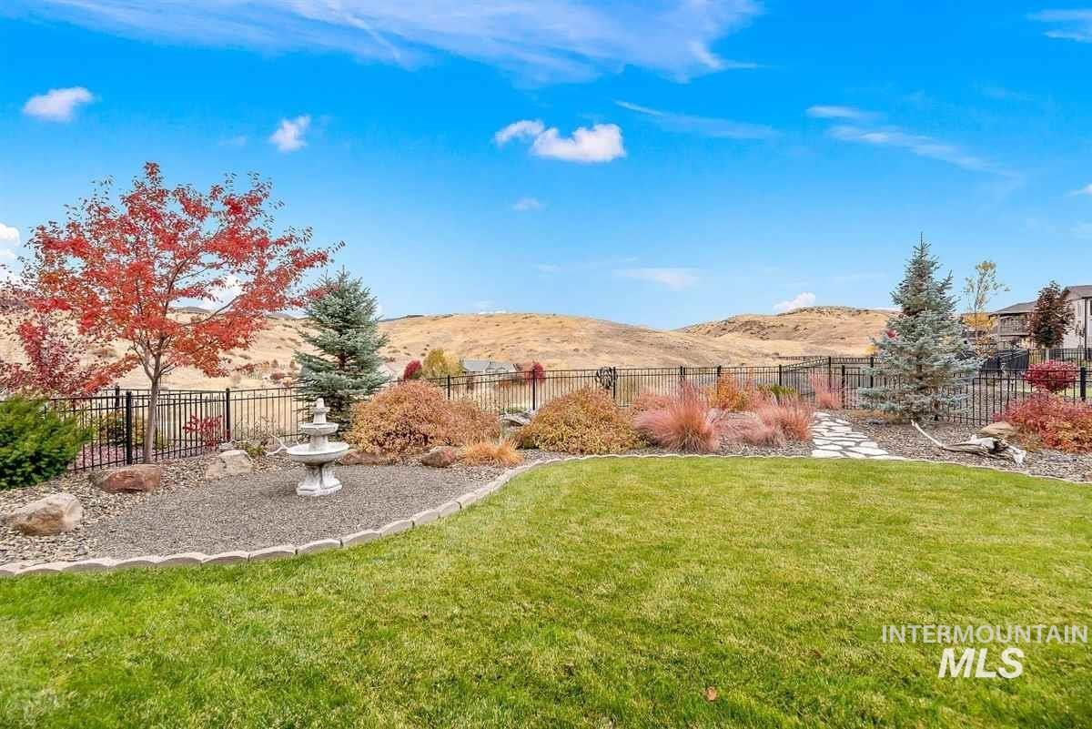 18258 N Goldenridge, Boise, Idaho 83714, 4 Bedrooms, 3.5 Bathrooms, Residential For Sale, Price $866,000, 98982479