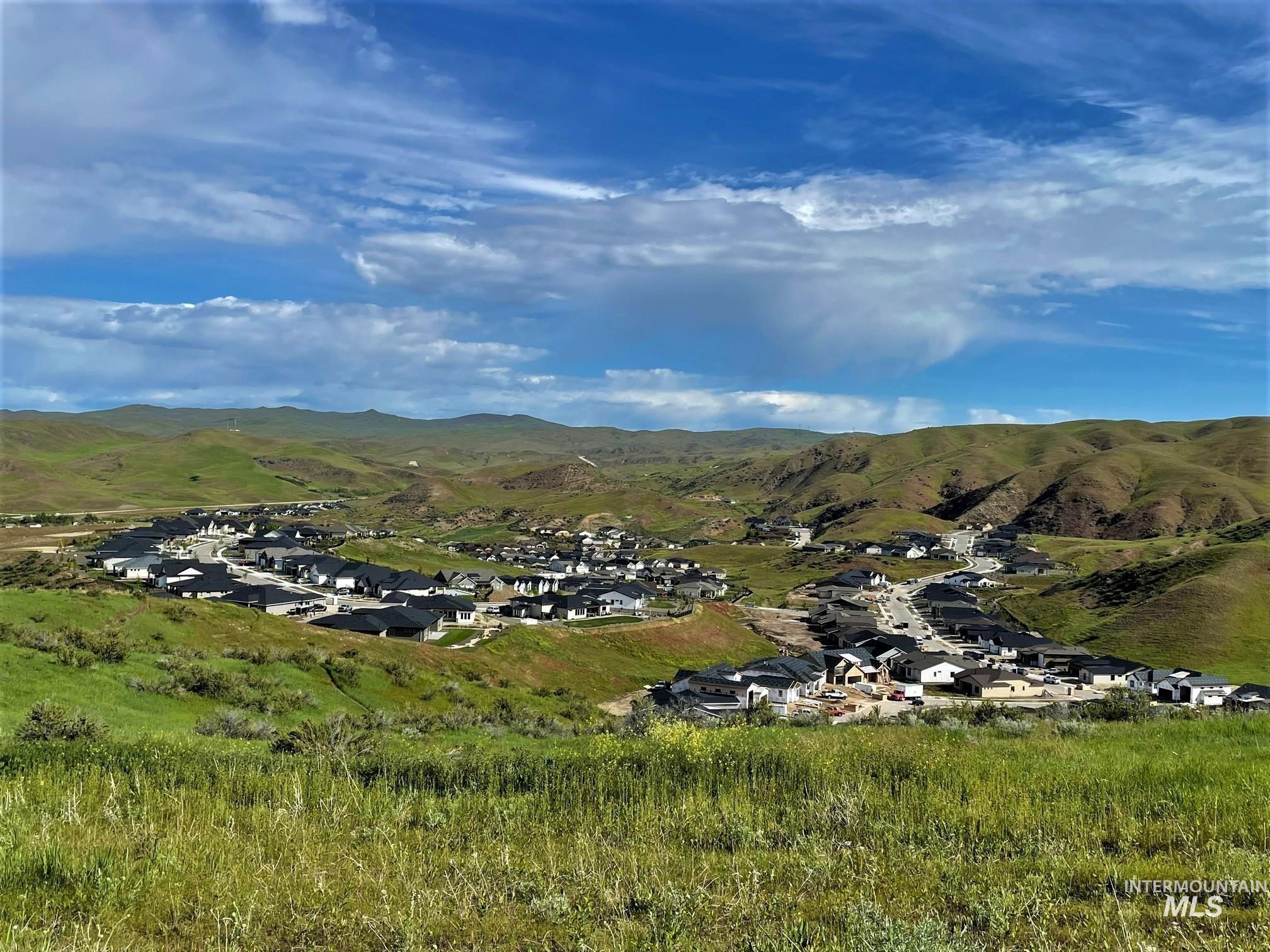 18258 N Goldenridge, Boise, Idaho 83714, 4 Bedrooms, 3.5 Bathrooms, Residential For Sale, Price $866,000, 98982479