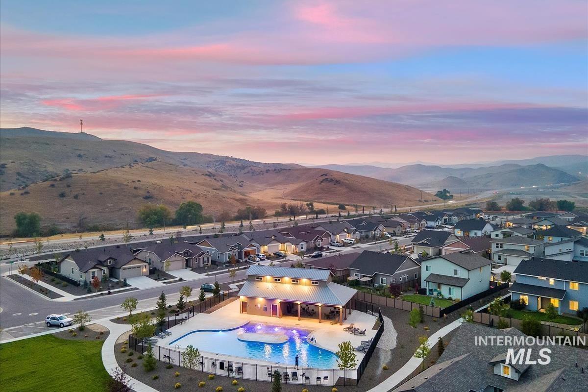 18258 N Goldenridge, Boise, Idaho 83714, 4 Bedrooms, 3.5 Bathrooms, Residential For Sale, Price $850,000, 98982479