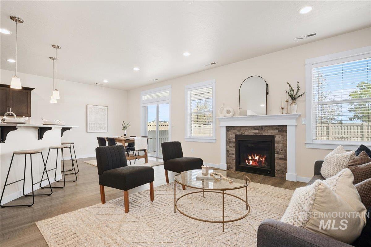 6822 S Maverick Way, Boise, Idaho 83709, 3 Bedrooms, 2 Bathrooms, Residential For Sale, Price $435,000, 98982480