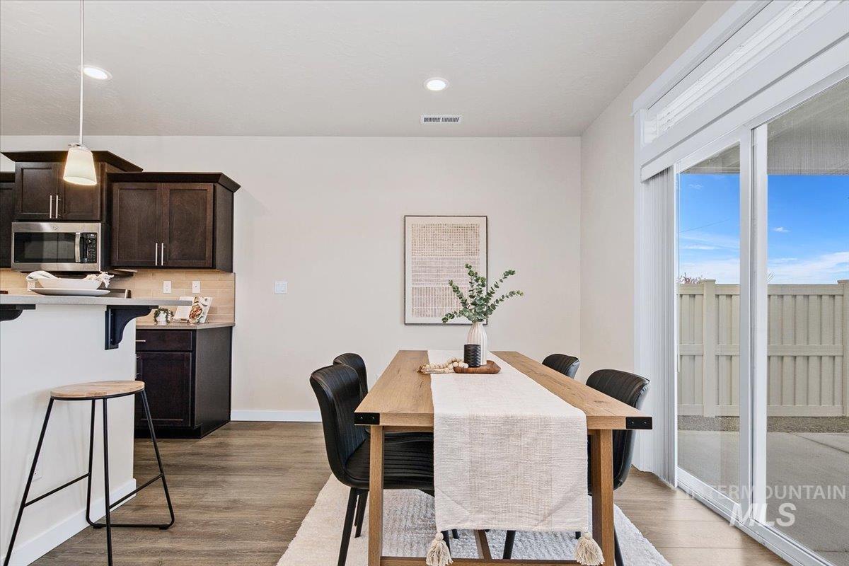 6822 S Maverick Way, Boise, Idaho 83709, 3 Bedrooms, 2 Bathrooms, Residential For Sale, Price $435,000, 98982480