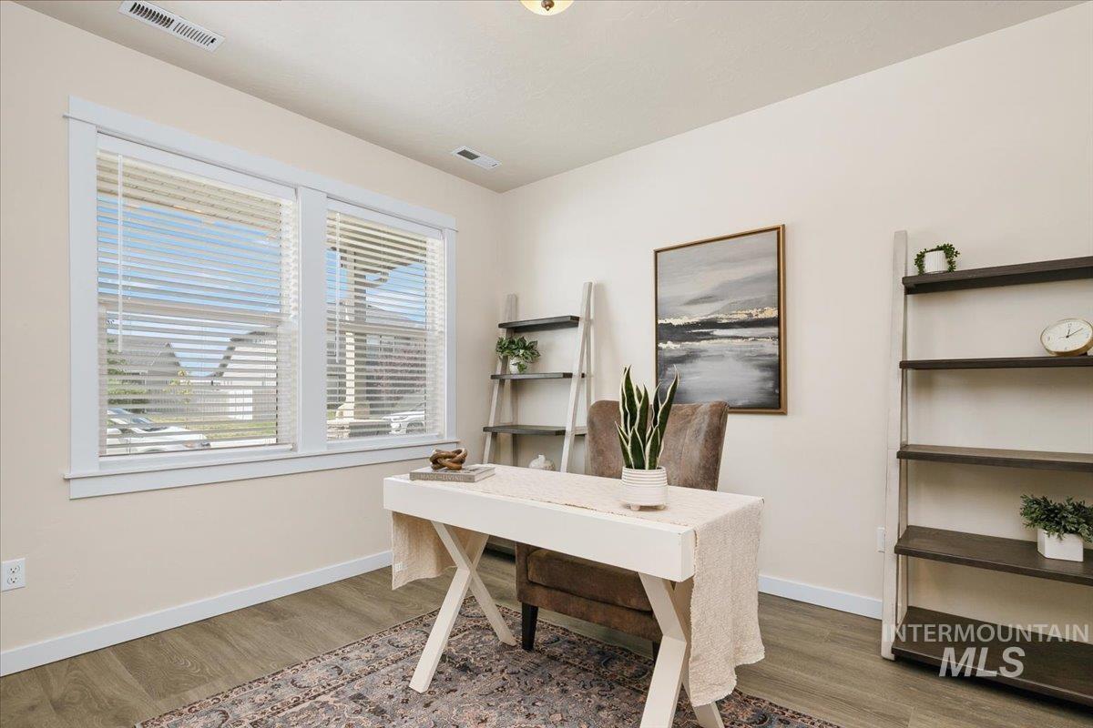 6822 S Maverick Way, Boise, Idaho 83709, 3 Bedrooms, 2 Bathrooms, Residential For Sale, Price $435,000, 98982480