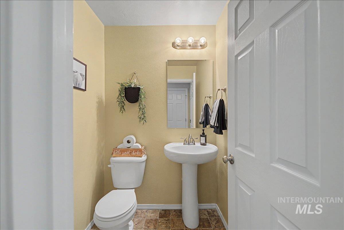 681 W Archerfield St, Meridian, Idaho 83646, 4 Bedrooms, 2.5 Bathrooms, Residential For Sale, Price $499,994,MLS 98982481