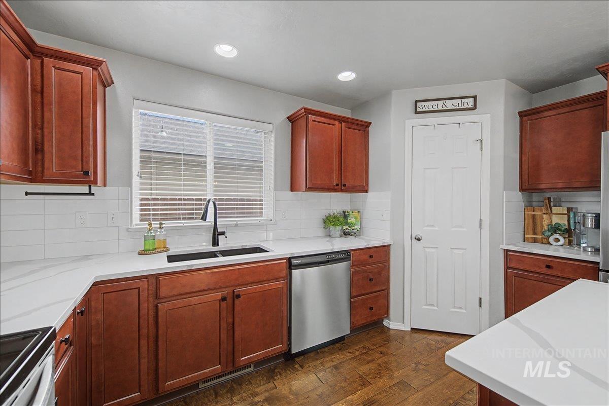 681 W Archerfield St, Meridian, Idaho 83646, 4 Bedrooms, 2.5 Bathrooms, Residential For Sale, Price $499,994,MLS 98982481