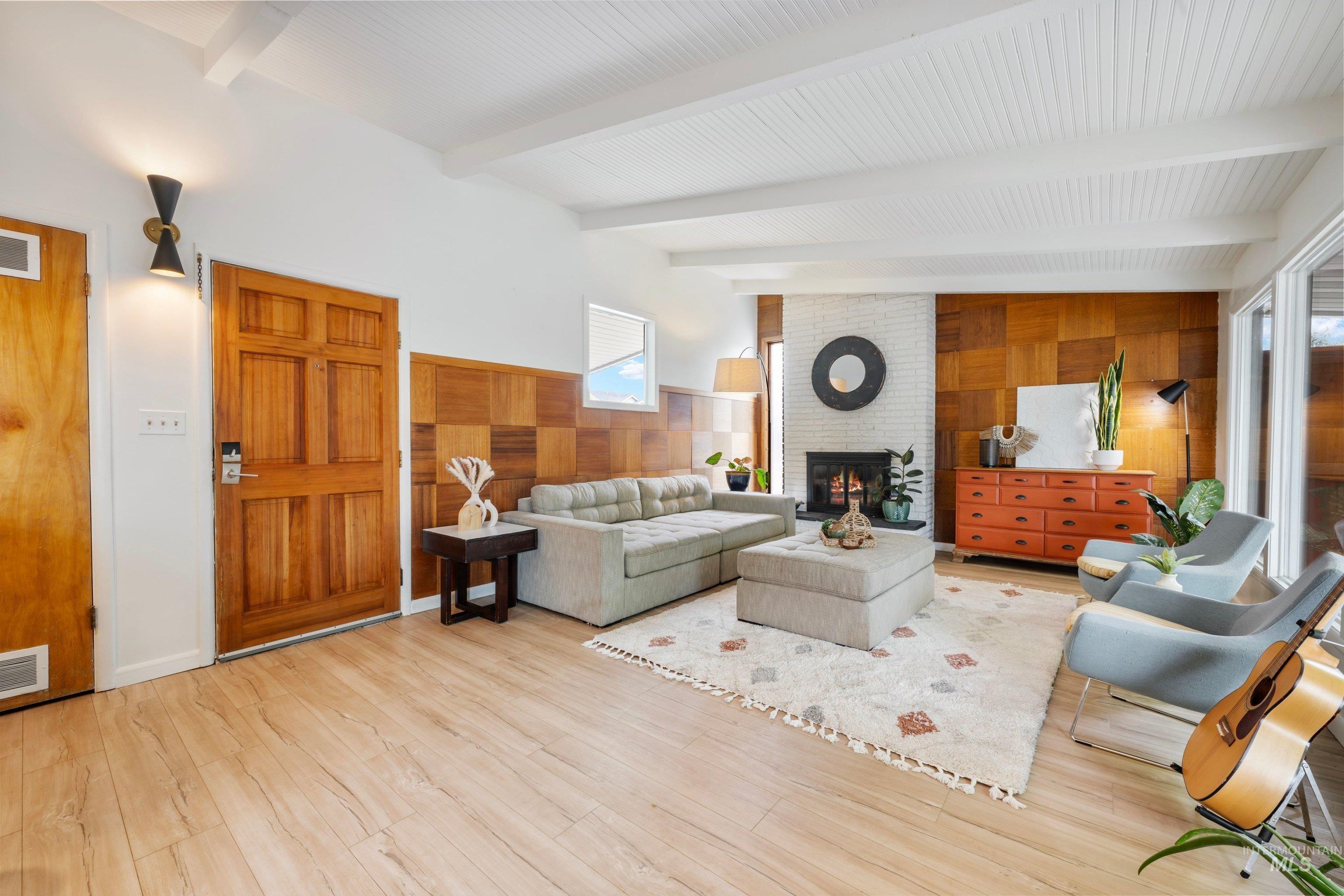 6708 W Holiday Drive, Boise, Idaho 83709, 3 Bedrooms, 2 Bathrooms, Residential For Sale, Price $439,900, 98982482