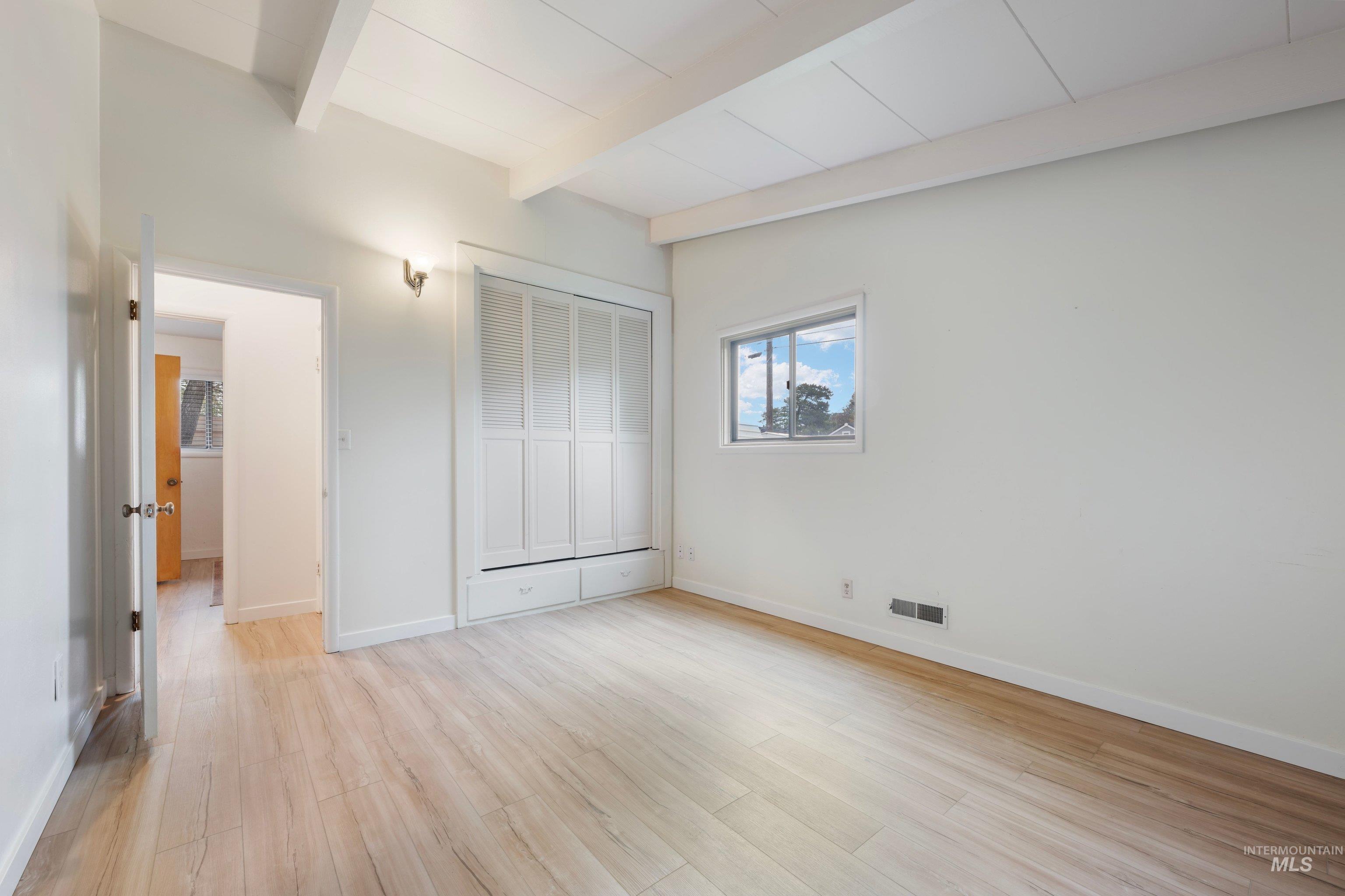 6708 W Holiday Drive, Boise, Idaho 83709, 3 Bedrooms, 2 Bathrooms, Residential For Sale, Price $439,900, 98982482