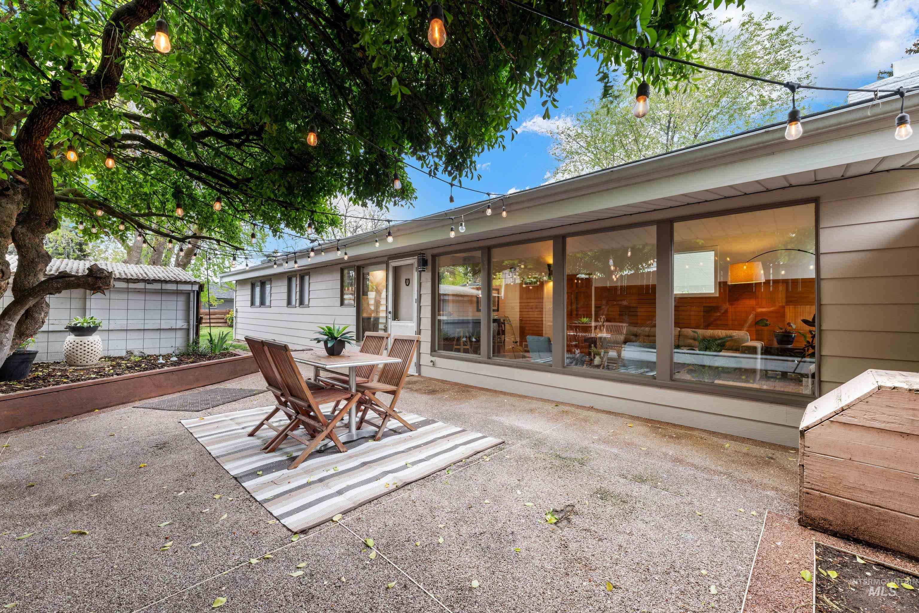 6708 W Holiday Drive, Boise, Idaho 83709, 3 Bedrooms, 2 Bathrooms, Residential For Sale, Price $439,900, 98982482