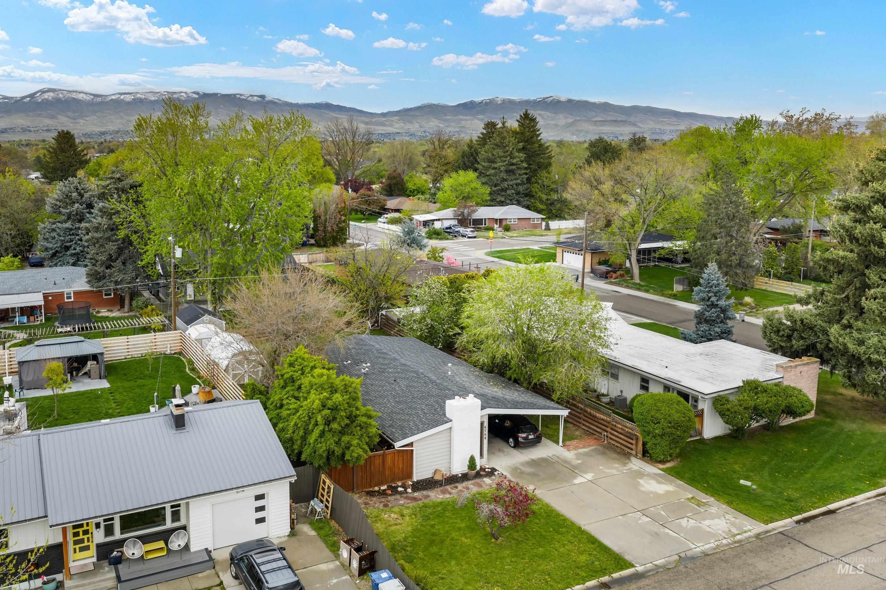 6708 W Holiday Drive, Boise, Idaho 83709, 3 Bedrooms, 2 Bathrooms, Residential For Sale, Price $439,900, 98982482