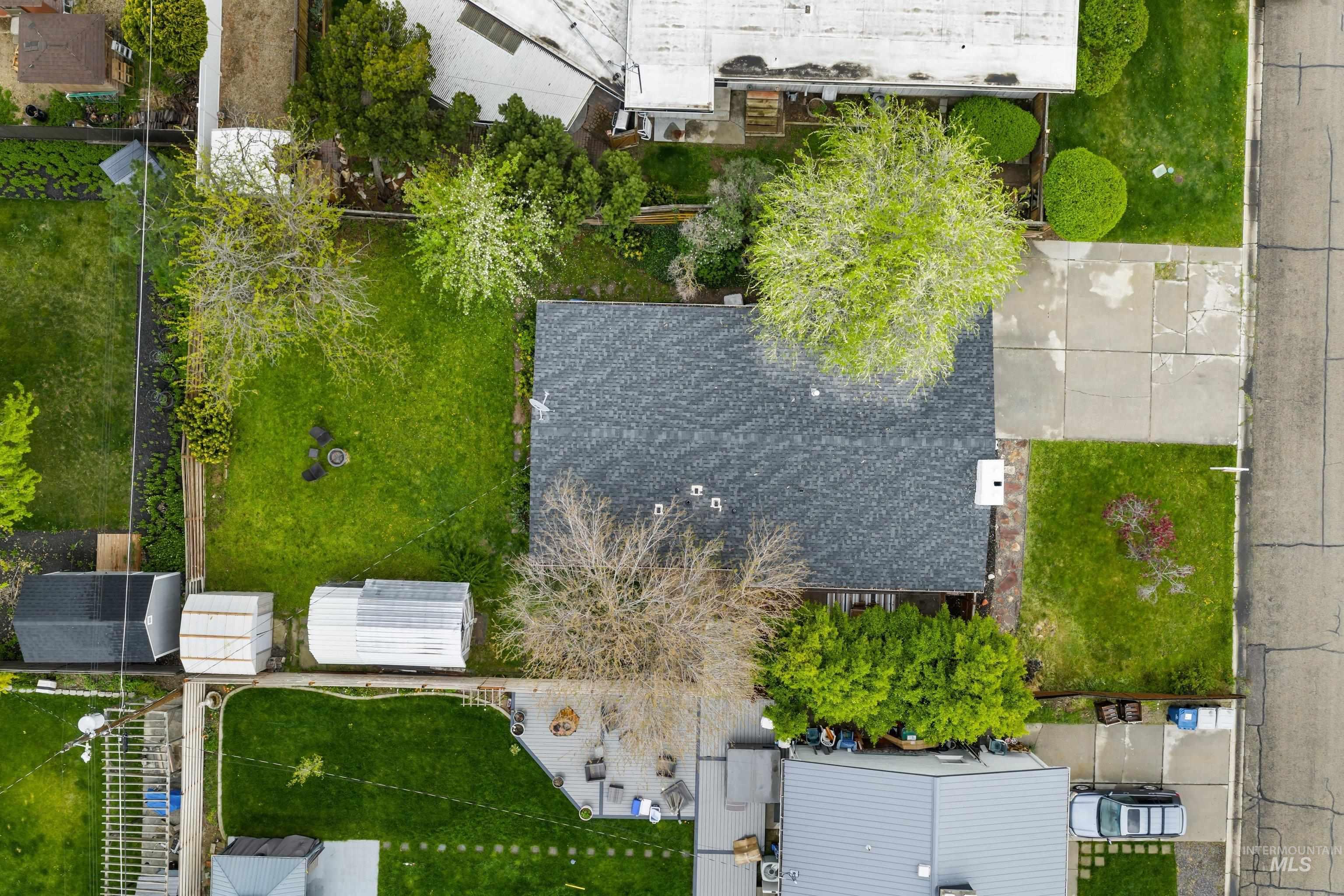 6708 W Holiday Drive, Boise, Idaho 83709, 3 Bedrooms, 2 Bathrooms, Residential For Sale, Price $439,900, 98982482