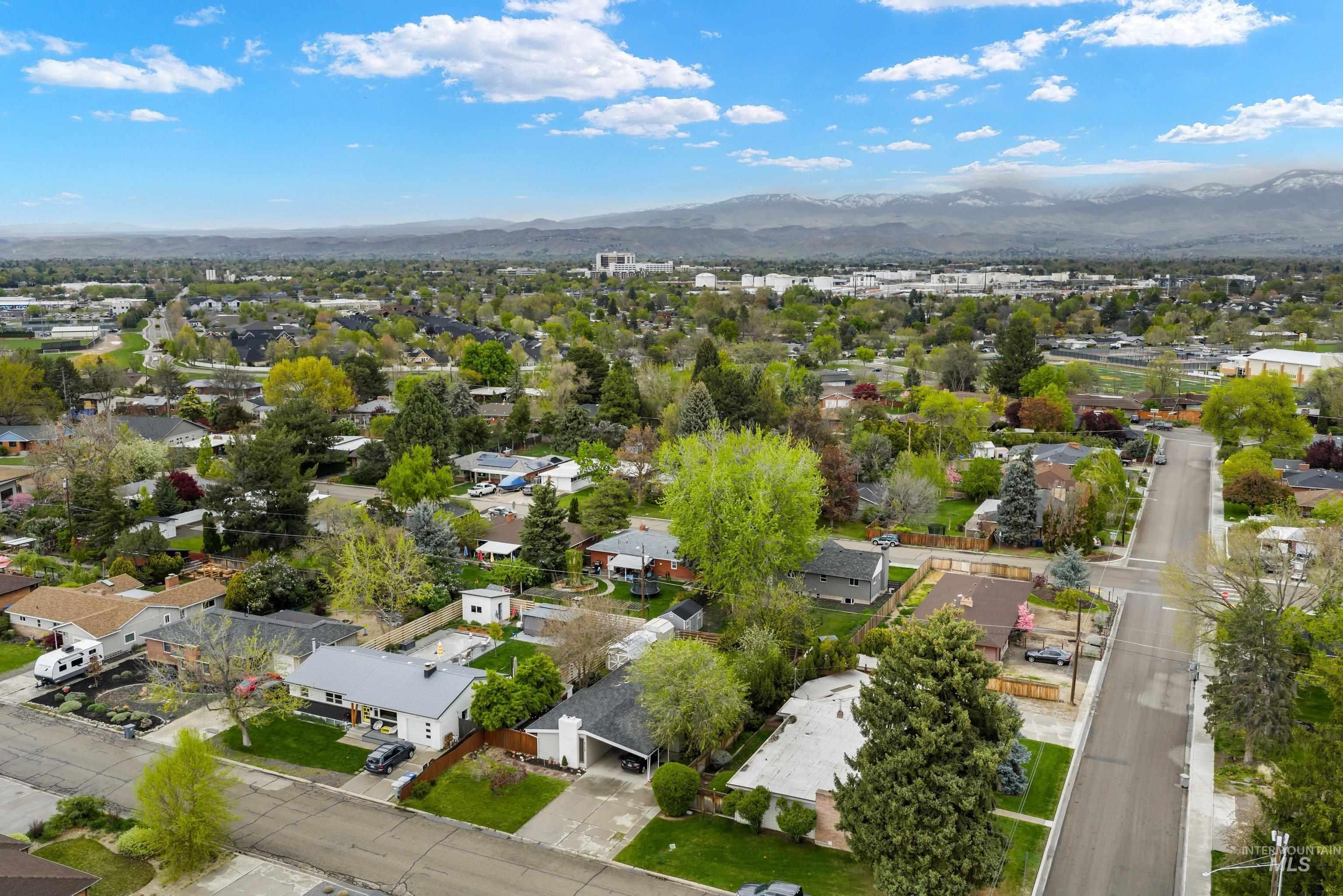 6708 W Holiday Drive, Boise, Idaho 83709, 3 Bedrooms, 2 Bathrooms, Residential For Sale, Price $439,900, 98982482