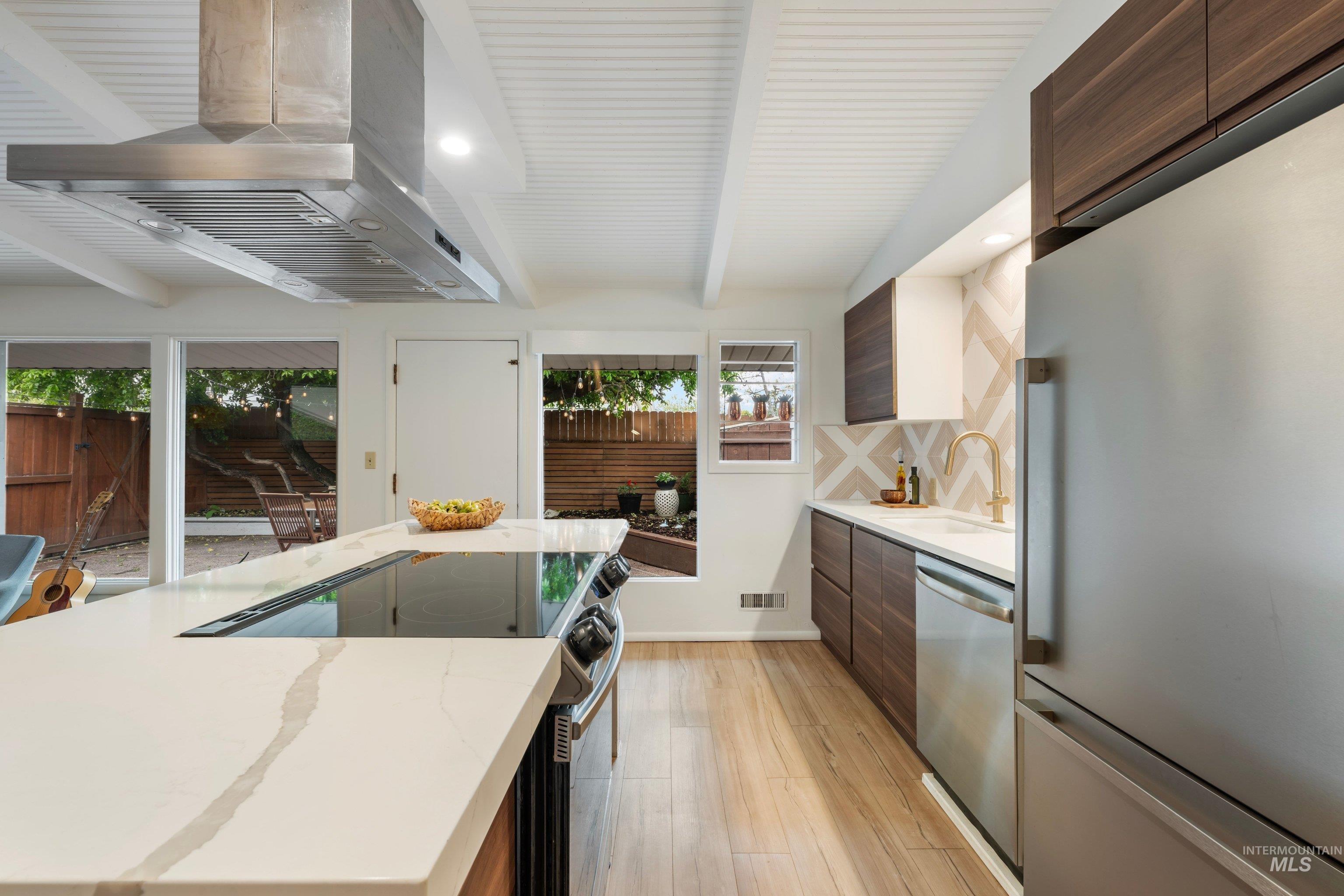 6708 W Holiday Drive, Boise, Idaho 83709, 3 Bedrooms, 2 Bathrooms, Residential For Sale, Price $439,900, 98982482