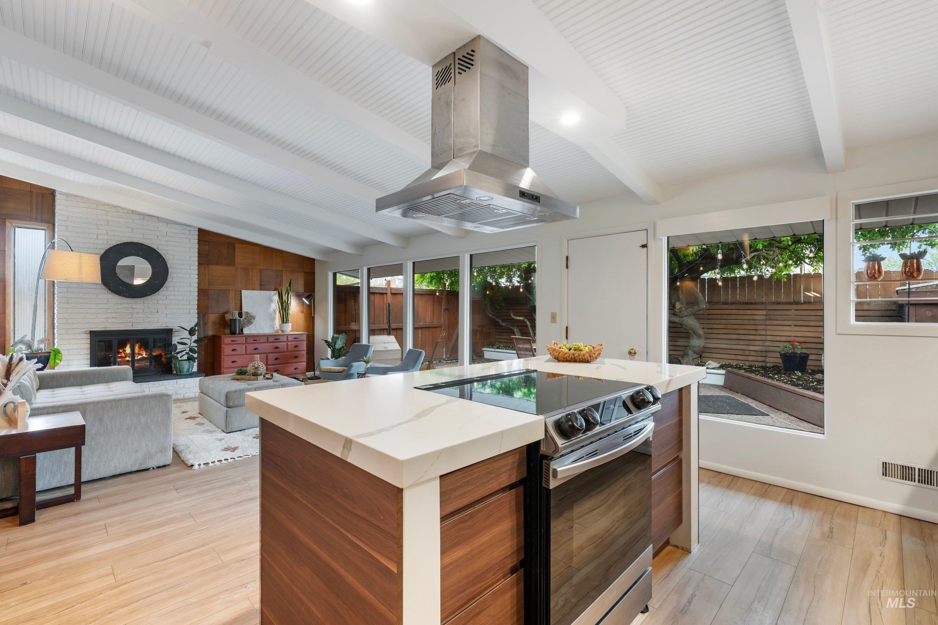 6708 W Holiday Drive, Boise, Idaho 83709, 3 Bedrooms, 2 Bathrooms, Residential For Sale, Price $439,900, 98982482