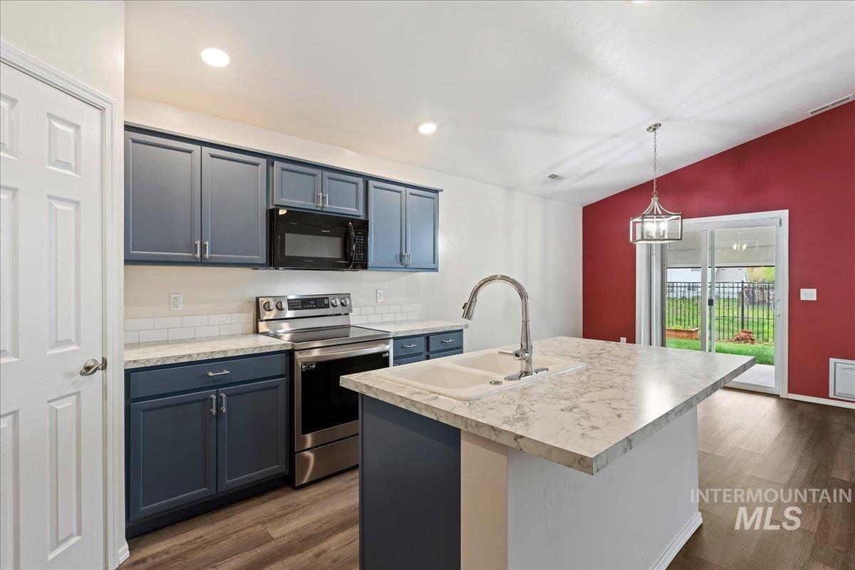 19786 Kennebec Way, Caldwell, Idaho 83605, 3 Bedrooms, 2 Bathrooms, Residential For Sale, Price $389,000, 98982483